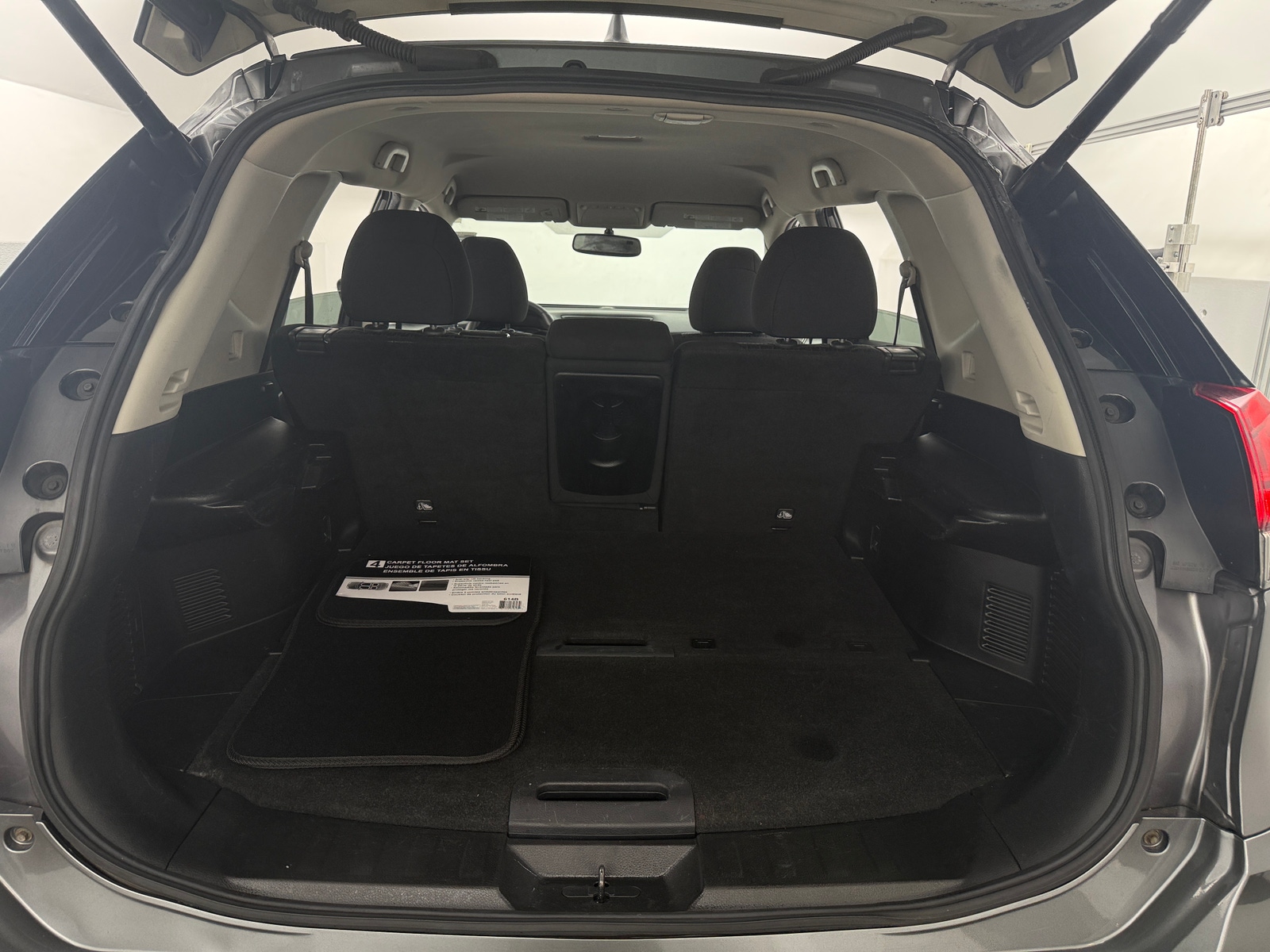 Thumbnail: 2017 Nissan Rogue - 7