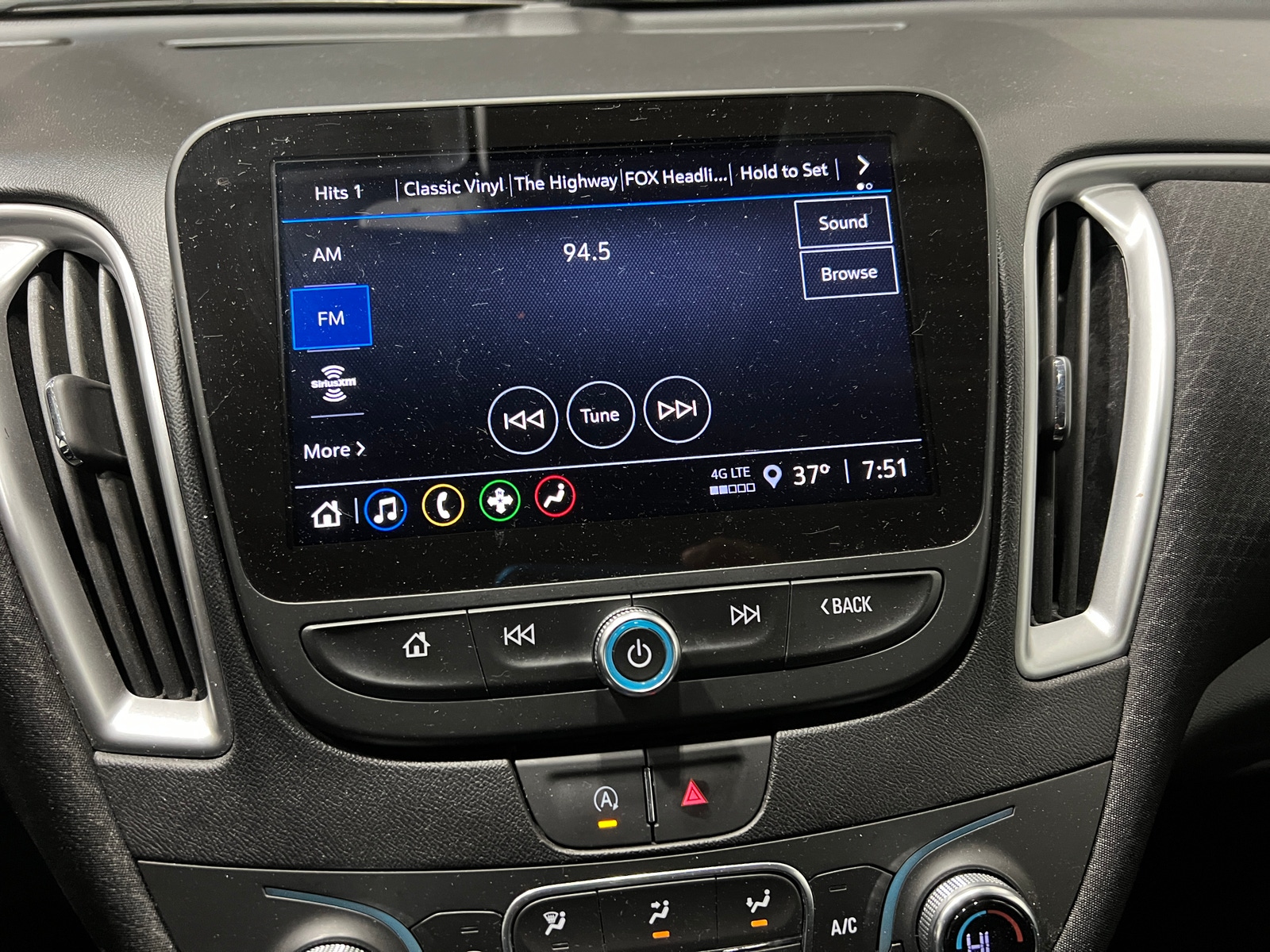 Thumbnail: 2024 Chevrolet Malibu - 4