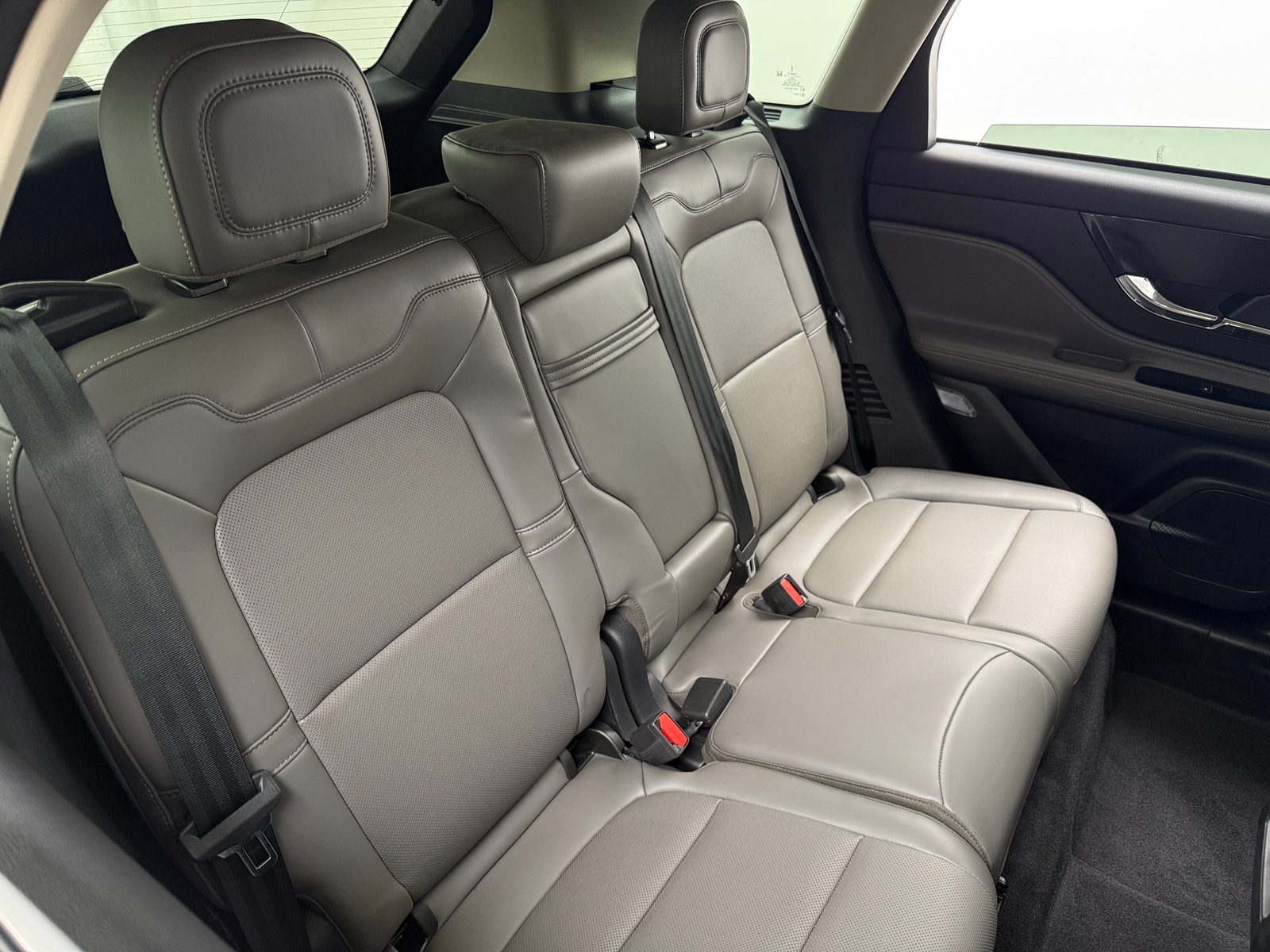 Thumbnail: 2025 Lincoln Corsair - 5