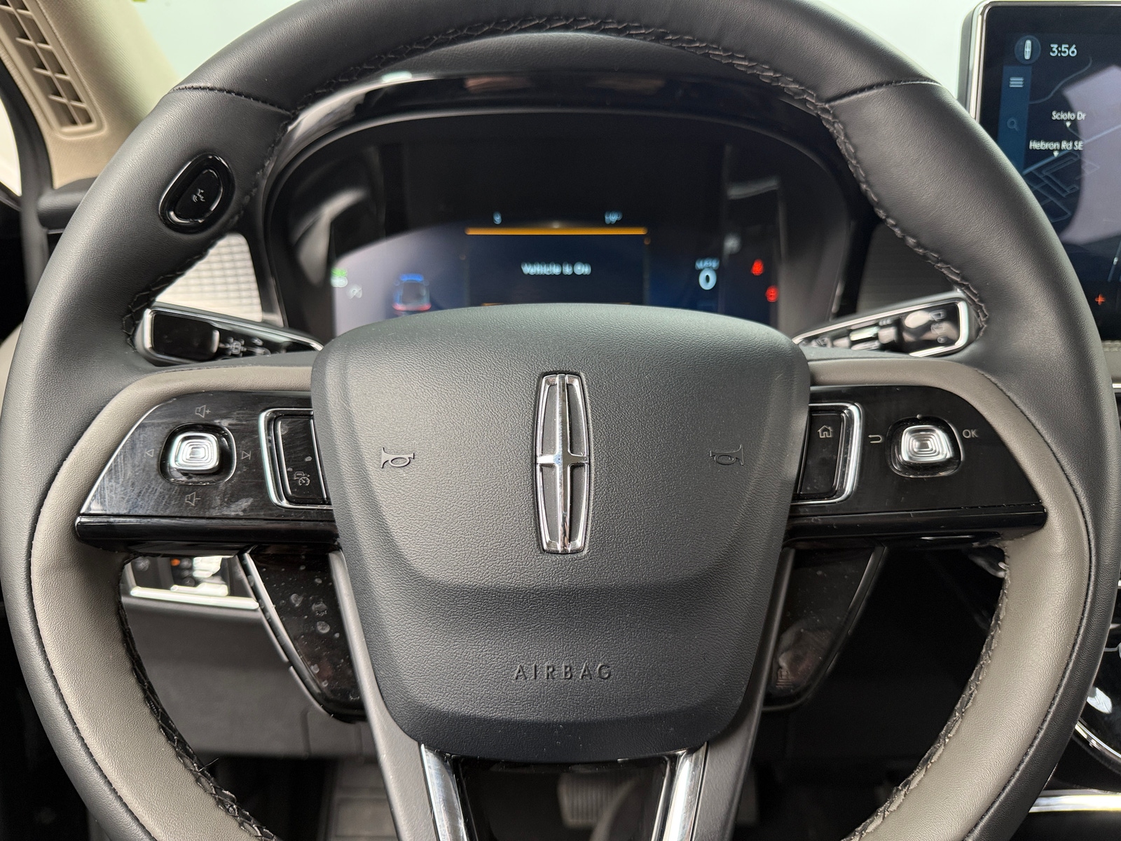 Thumbnail: 2025 Lincoln Corsair - 4