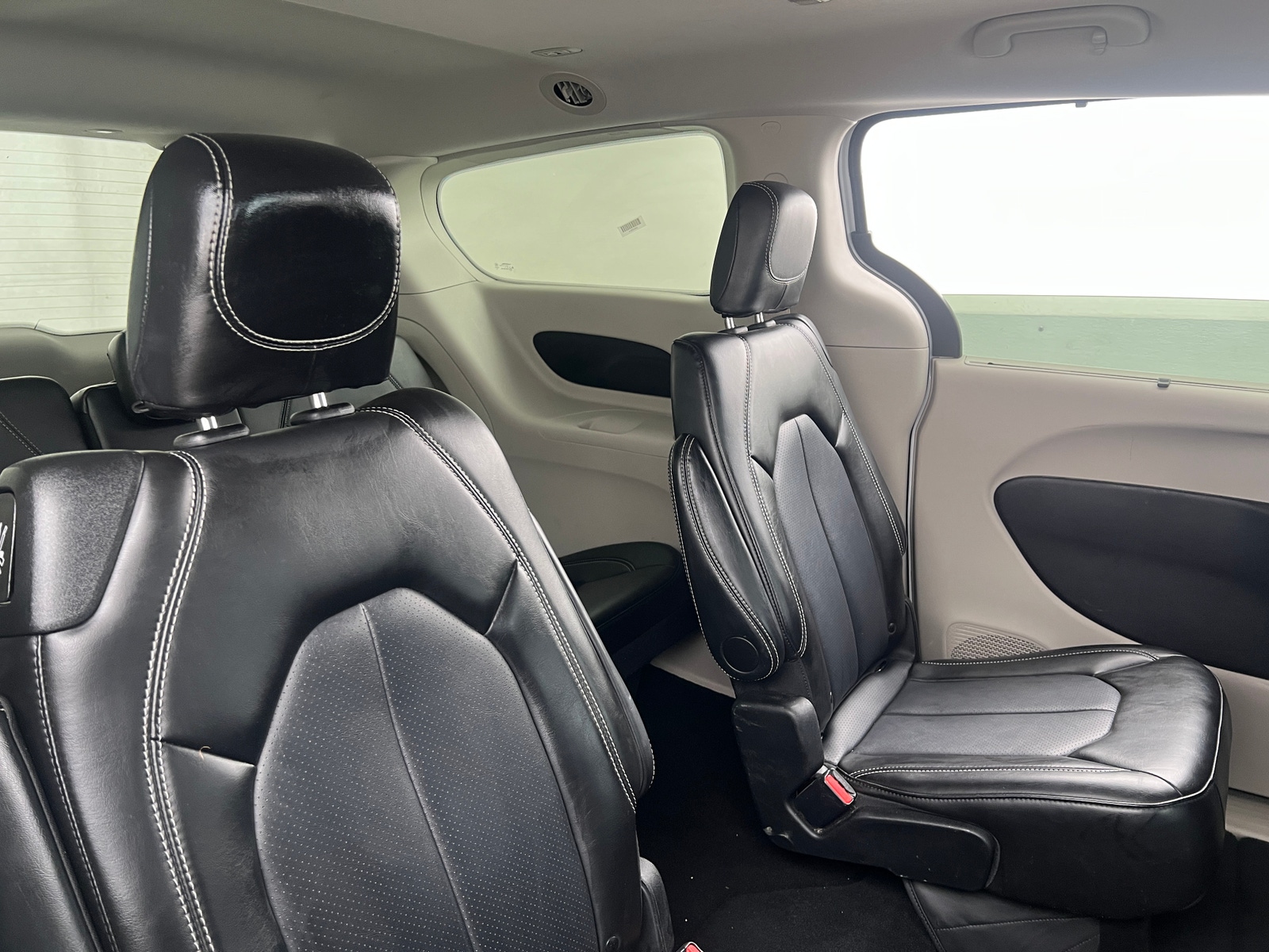 Thumbnail: 2024 Chrysler Pacifica - 5