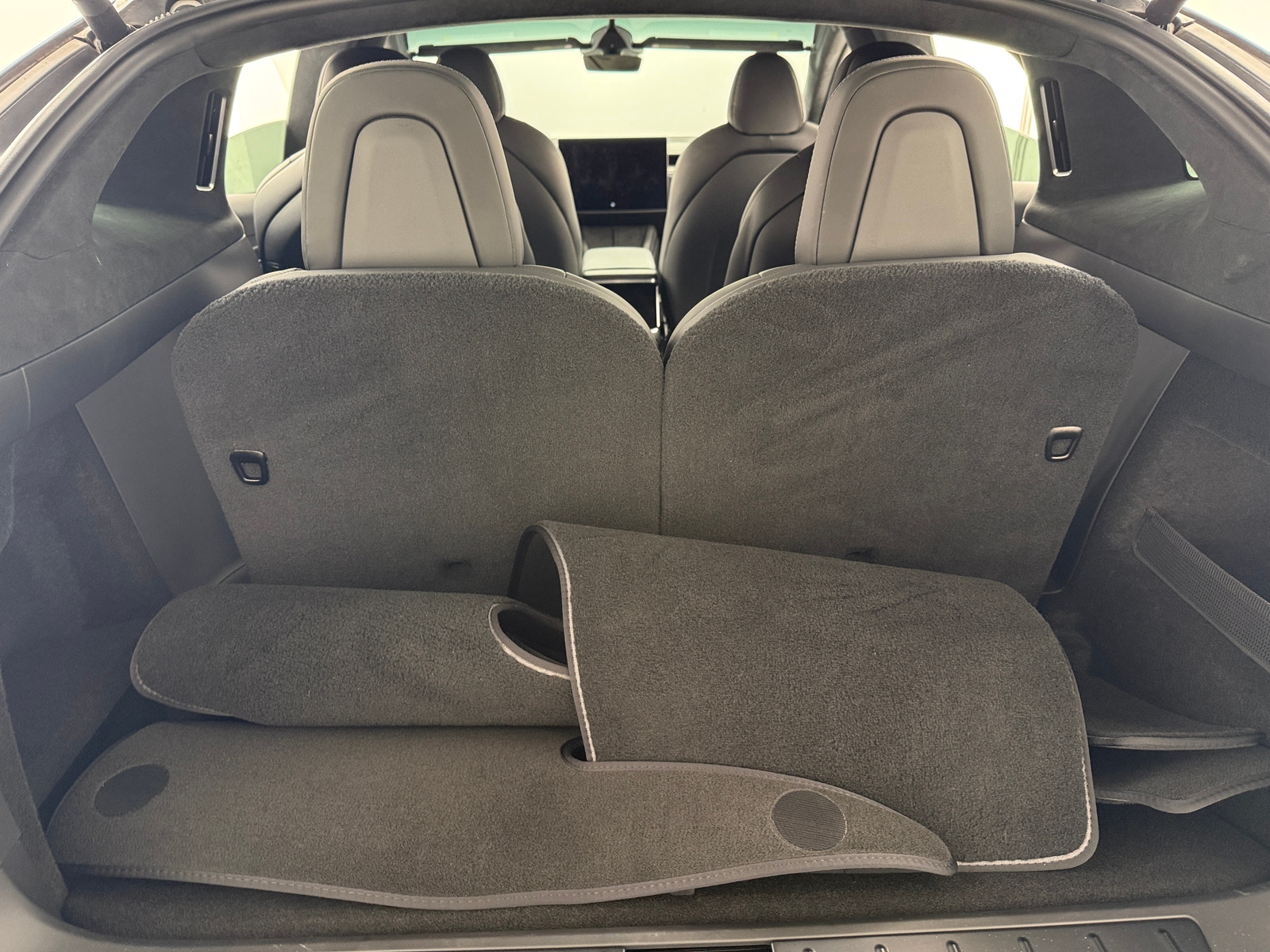 Thumbnail: 2023 Tesla Model X - 6