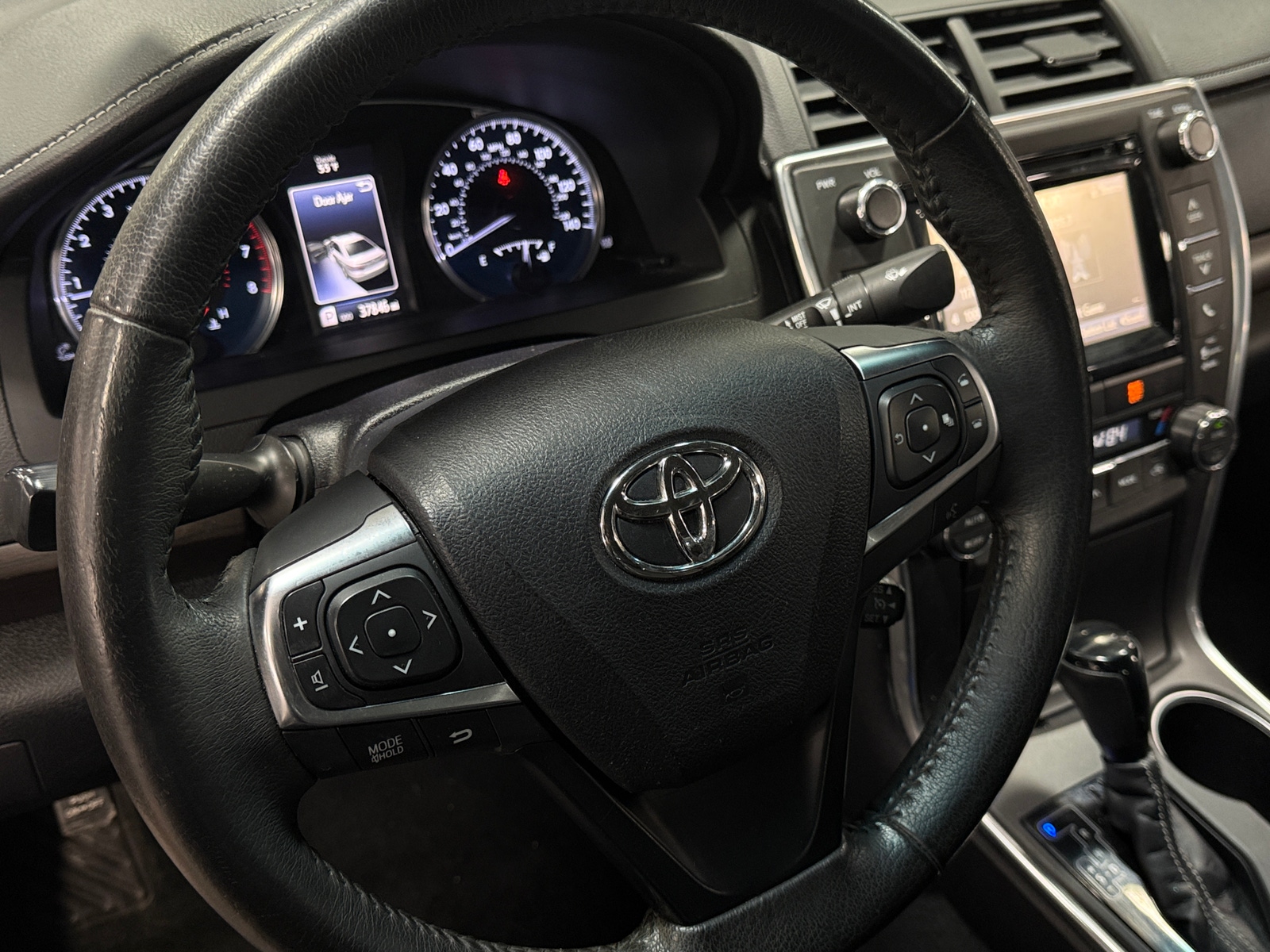 Thumbnail: 2017 Toyota Camry - 4