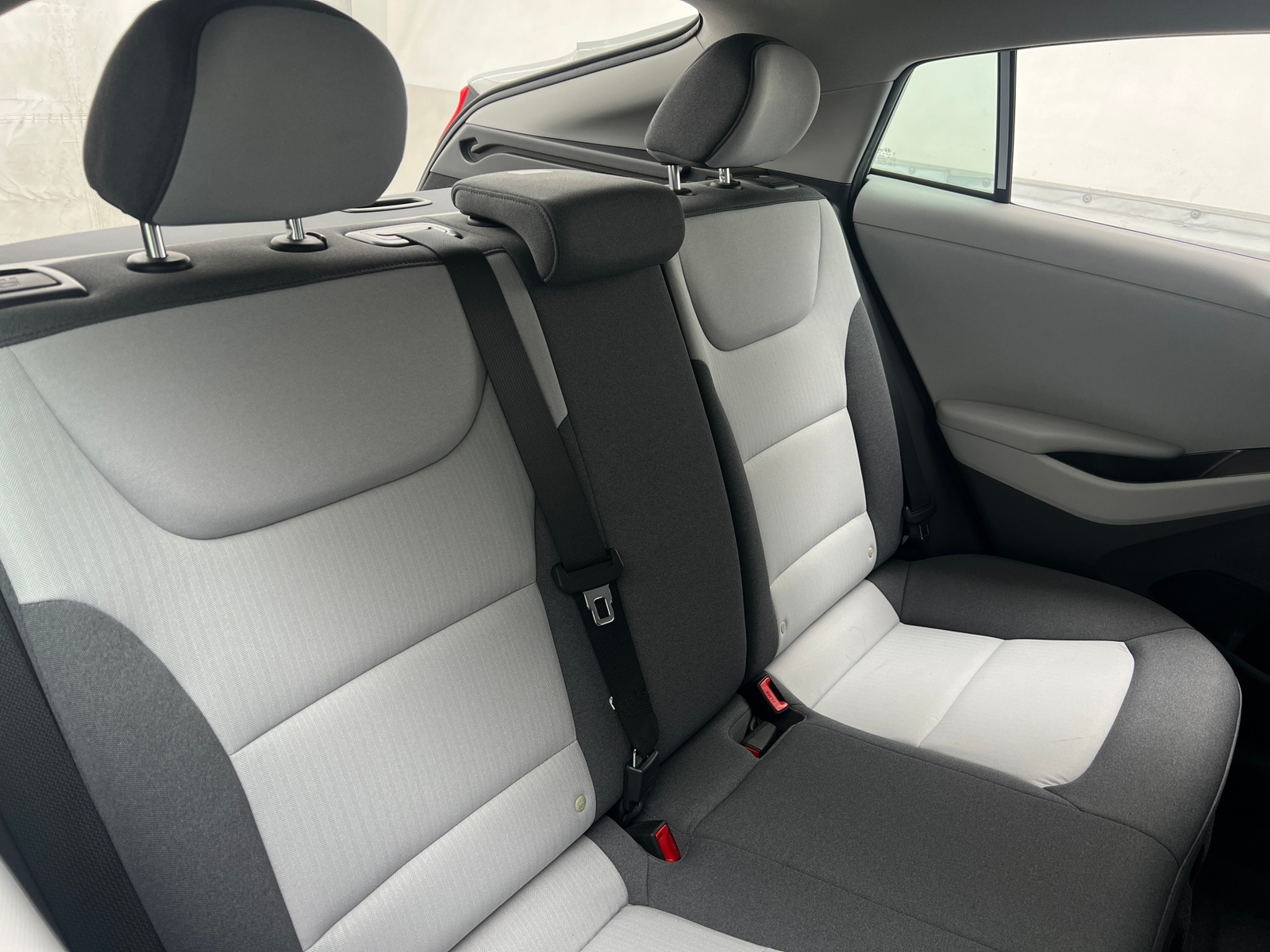 Thumbnail: 2020 Hyundai Ioniq - 6