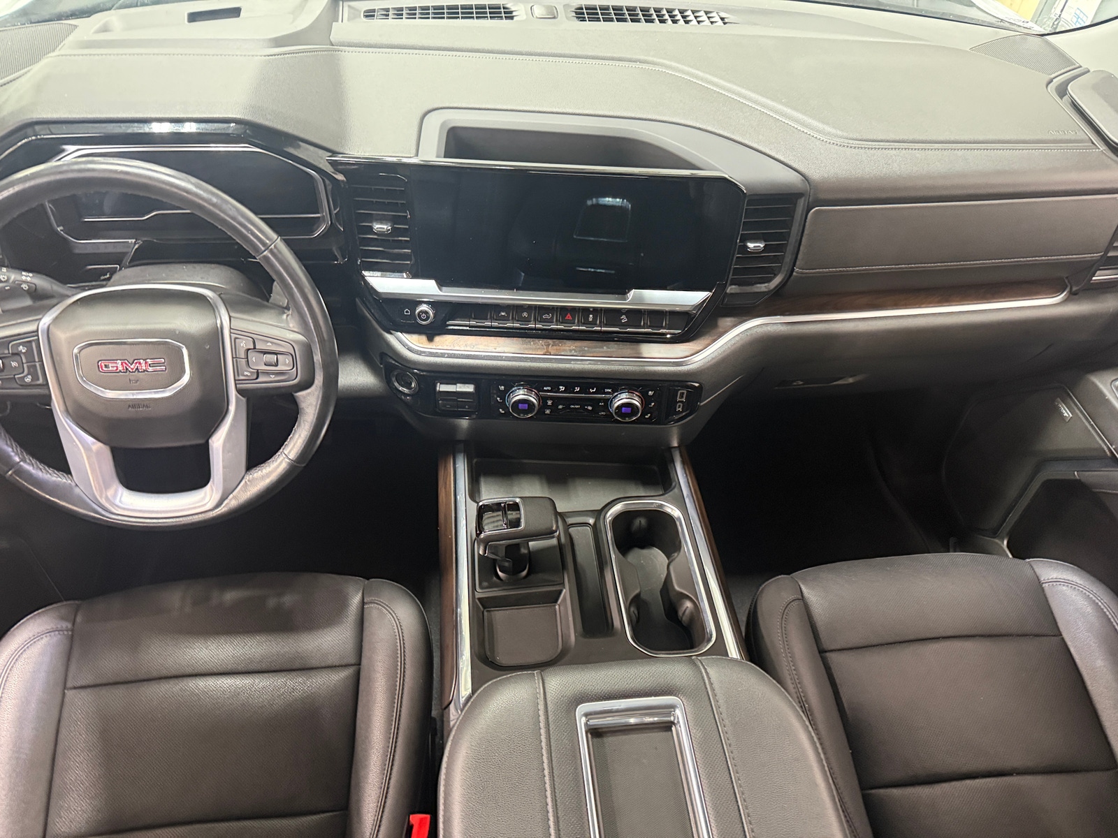 Thumbnail: 2022 GMC Sierra 1500 - 2
