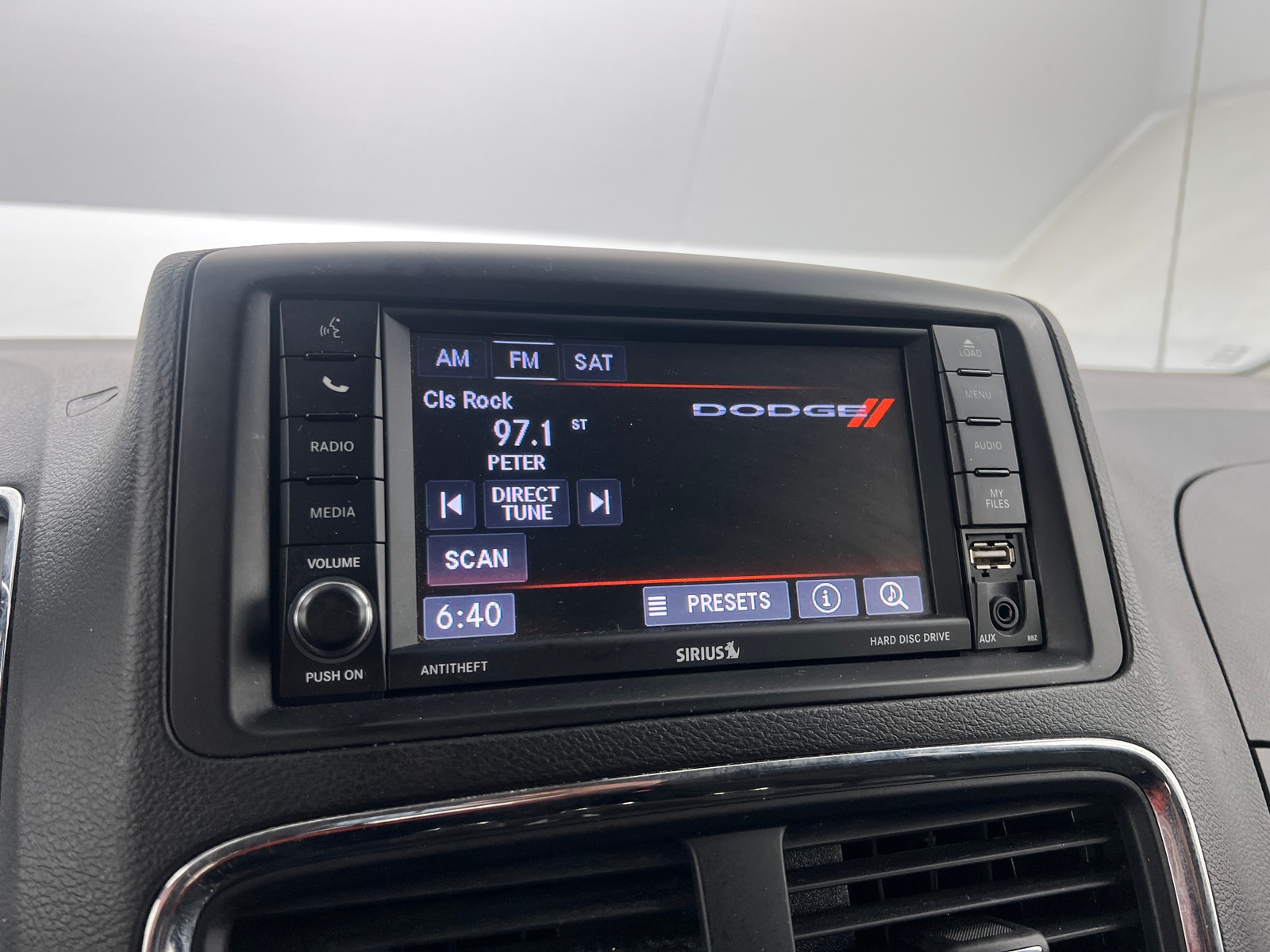 Thumbnail: 2019 Dodge Grand Caravan - 4
