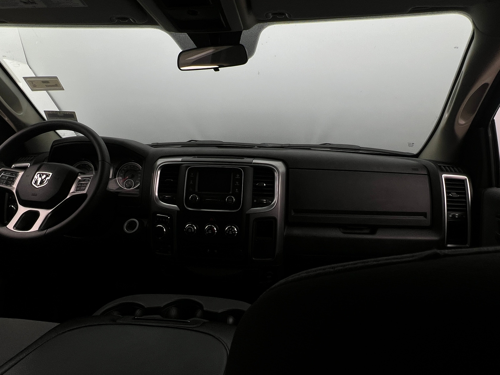 Thumbnail: 2024 RAM 1500 Classic - 3