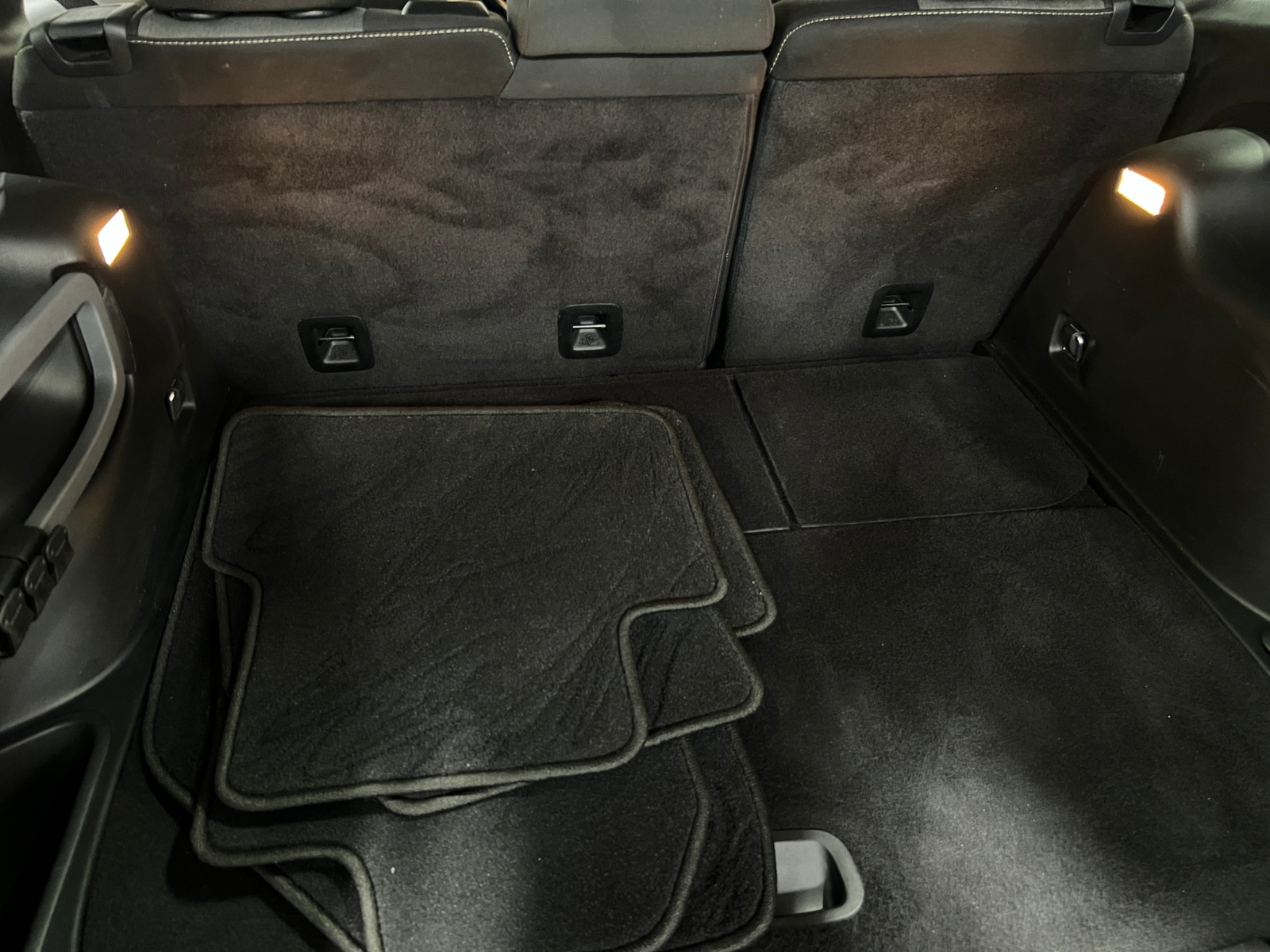 Thumbnail: 2017 Jeep Cherokee - 7