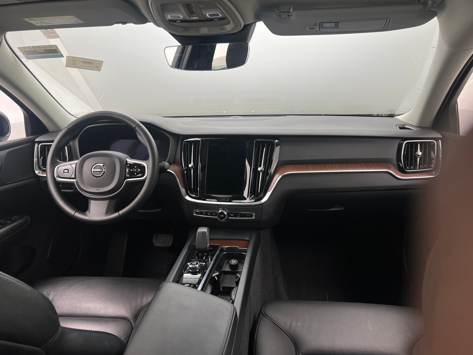 Thumbnail: 2024 Volvo S60 - 2