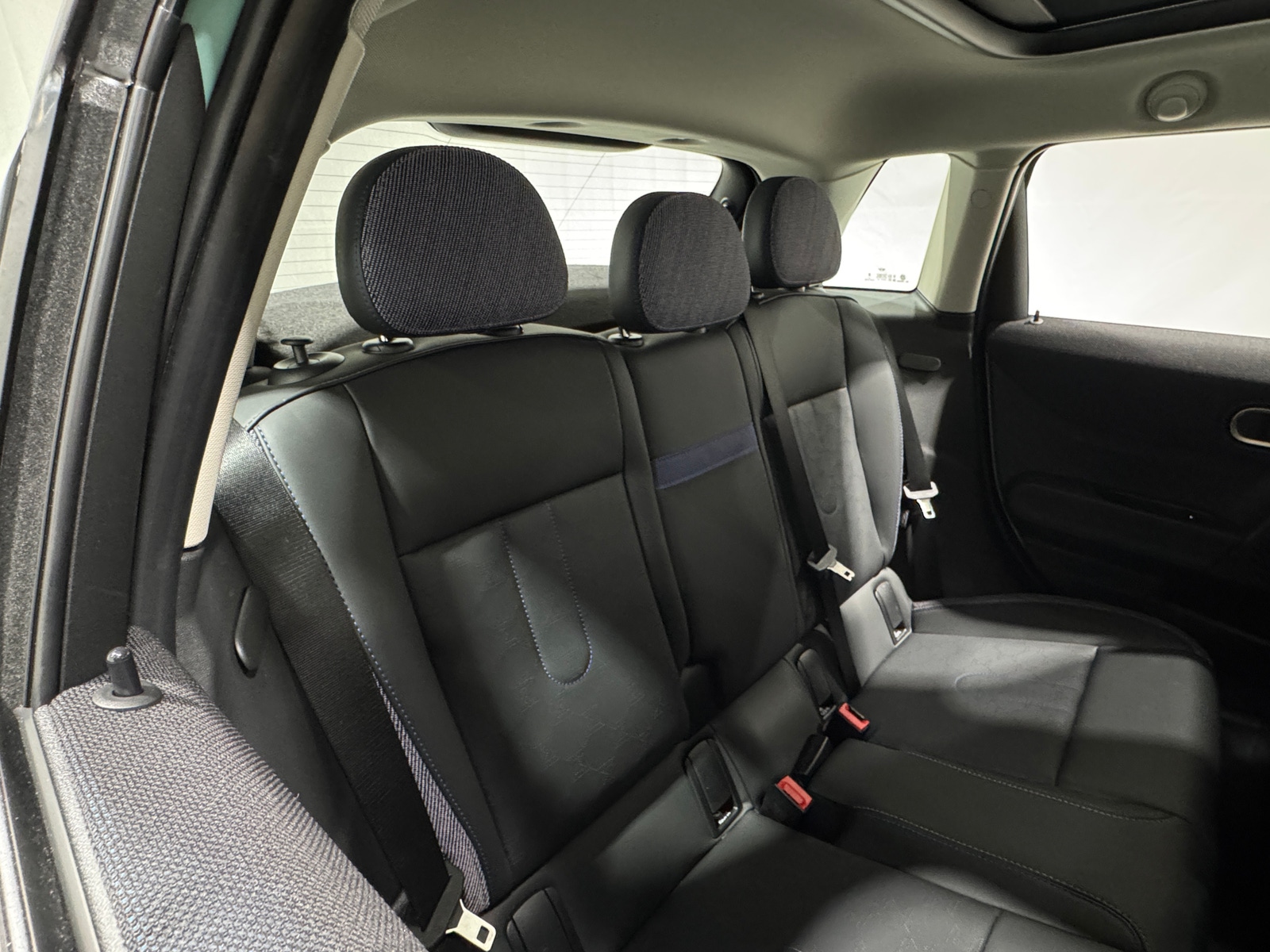 Thumbnail: 2025 MINI Cooper Hardtop - 6