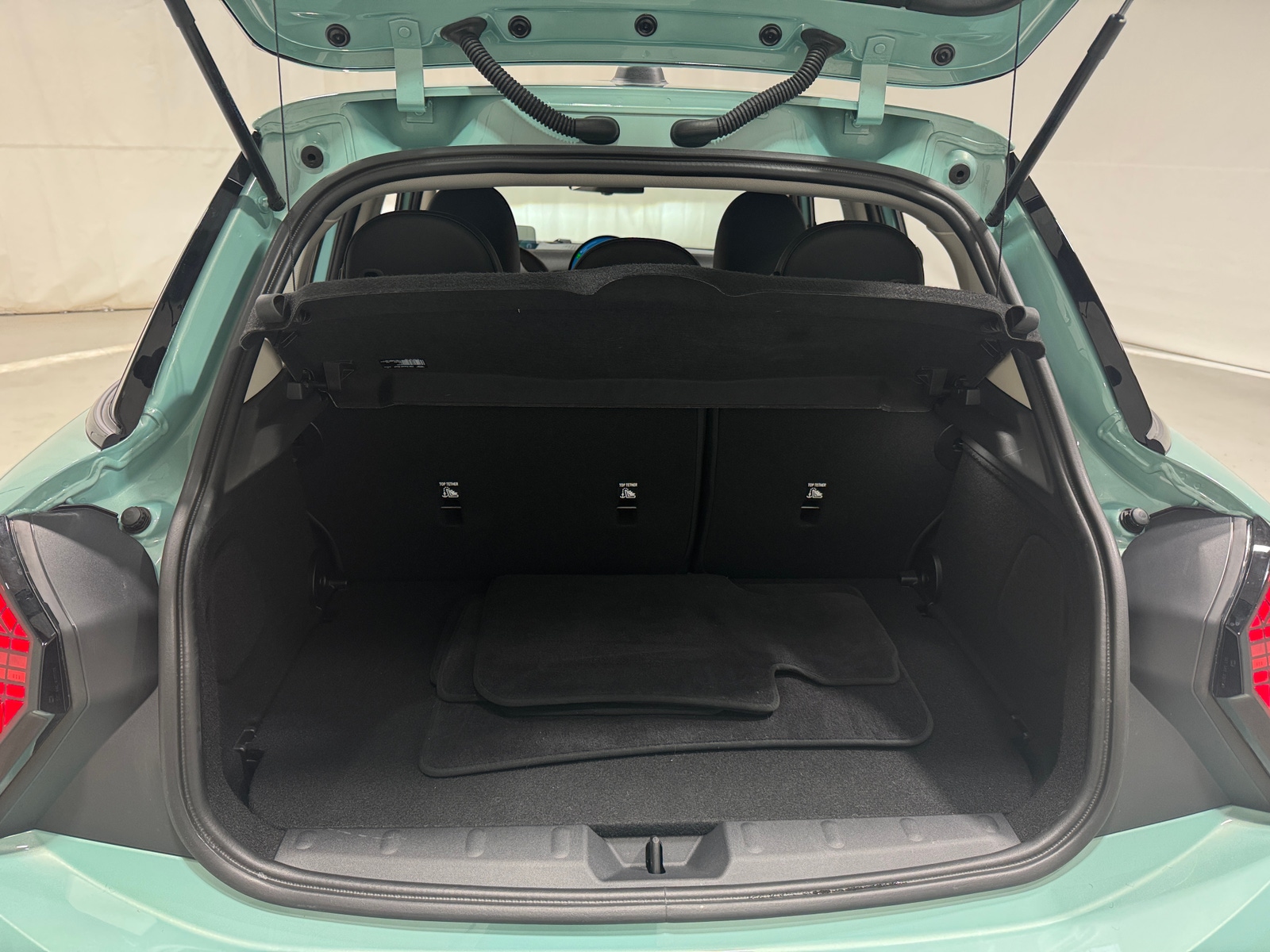 Thumbnail: 2025 MINI Cooper Hardtop - 7