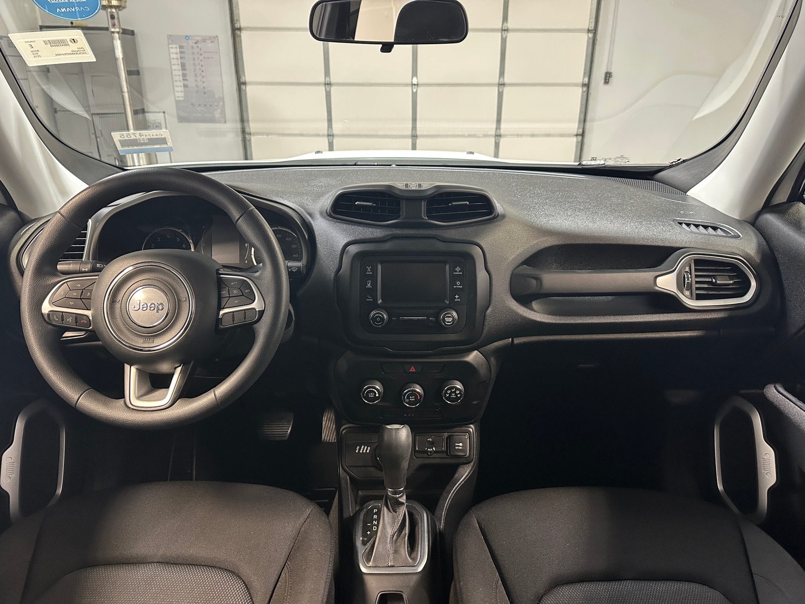 Thumbnail: 2019 Jeep Renegade - 3