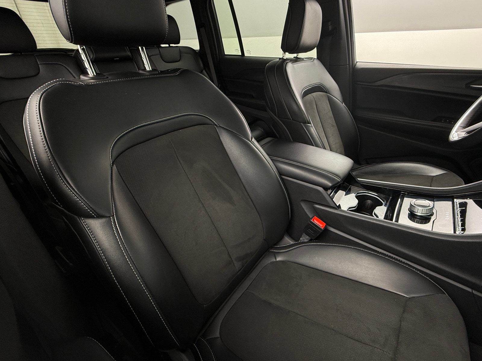 Thumbnail: 2023 Jeep Grand Cherokee - 2