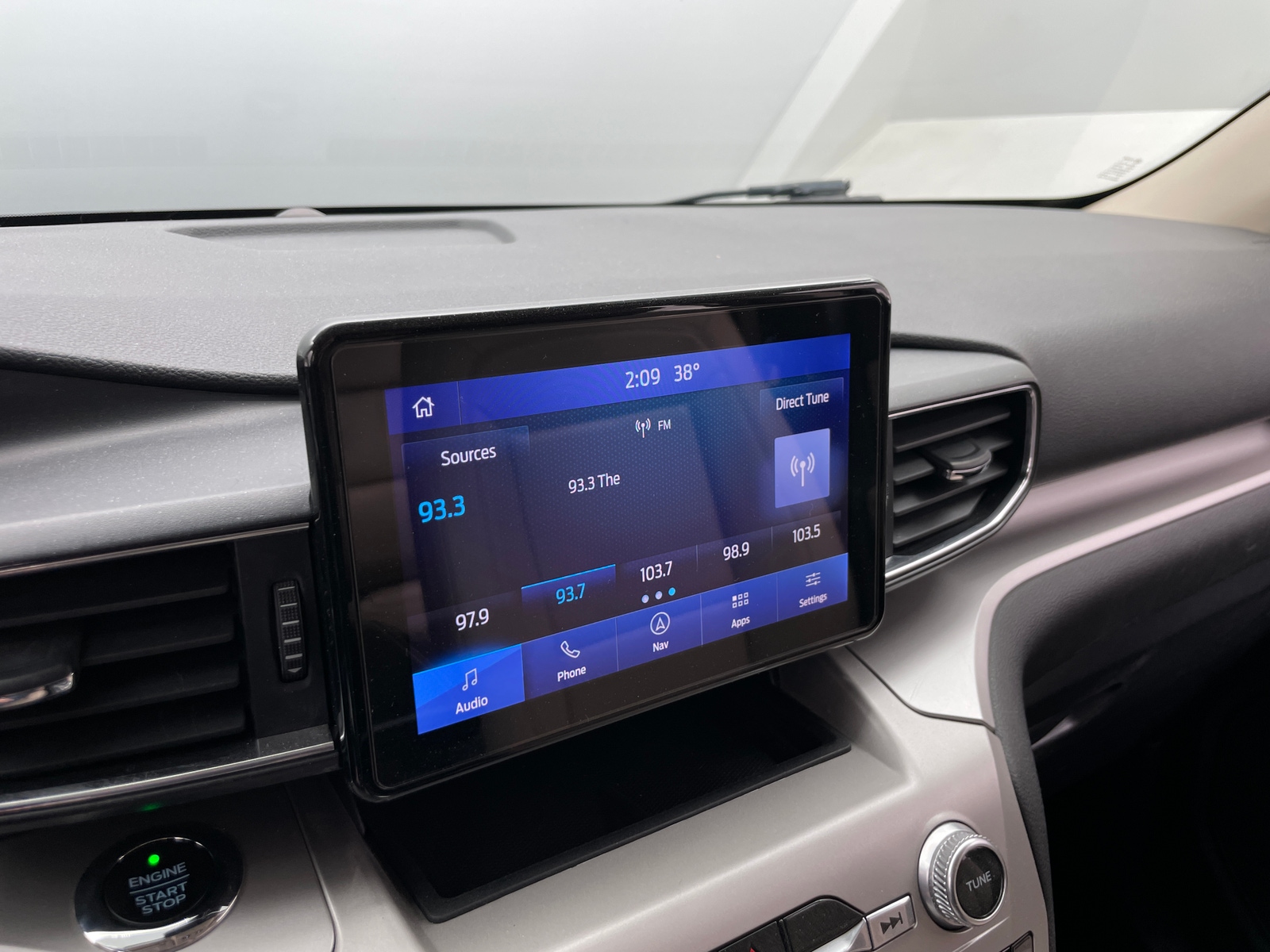 Thumbnail: 2020 Ford Explorer - 4