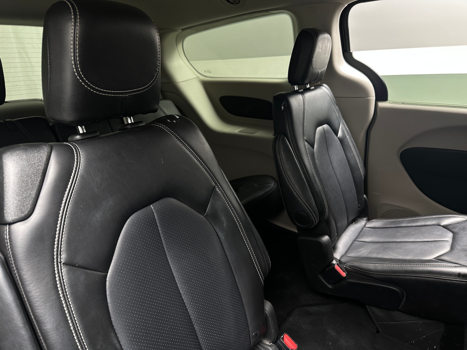 Thumbnail: 2024 Chrysler Pacifica - 5