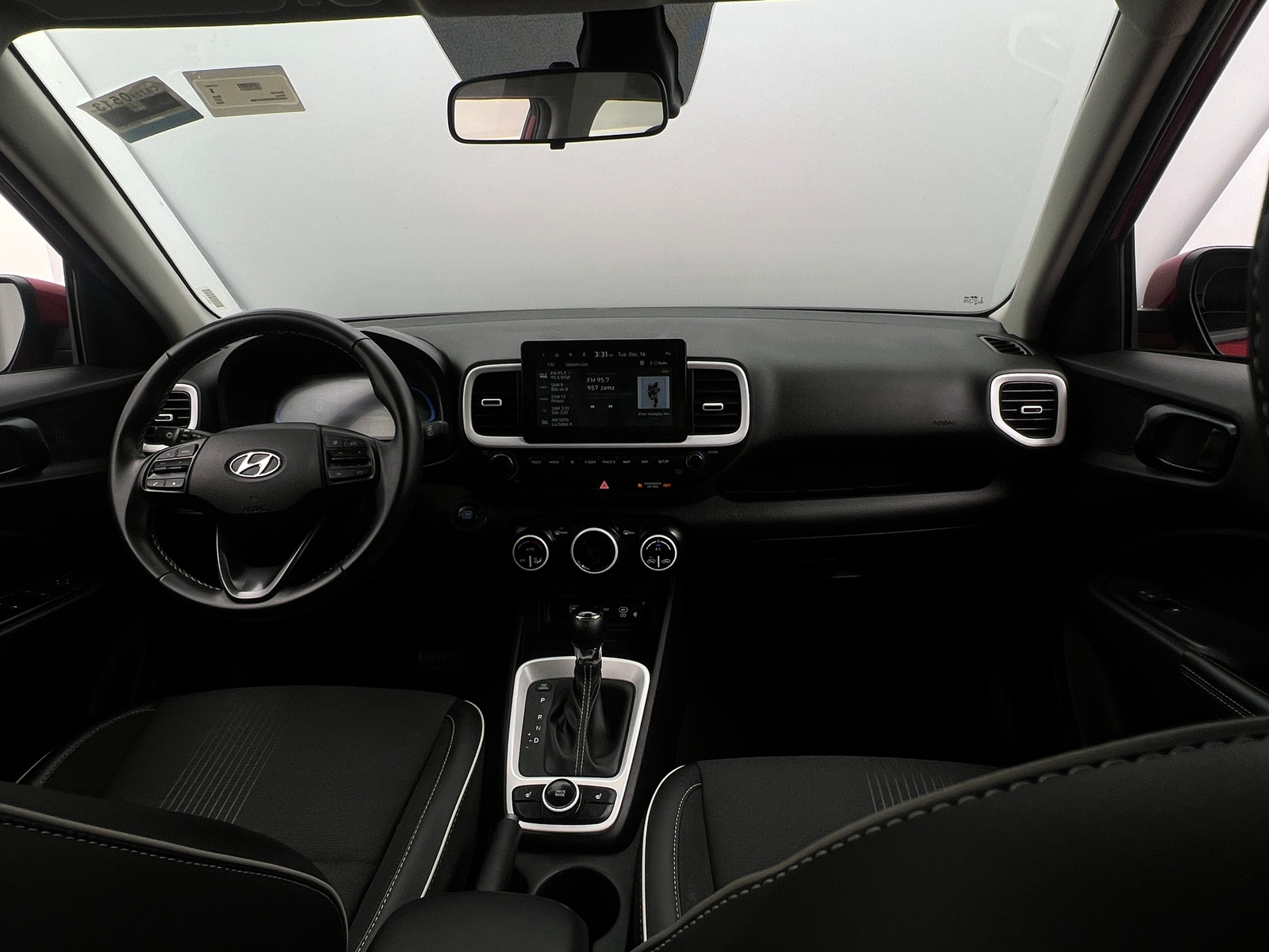 Thumbnail: 2024 Hyundai Venue - 3