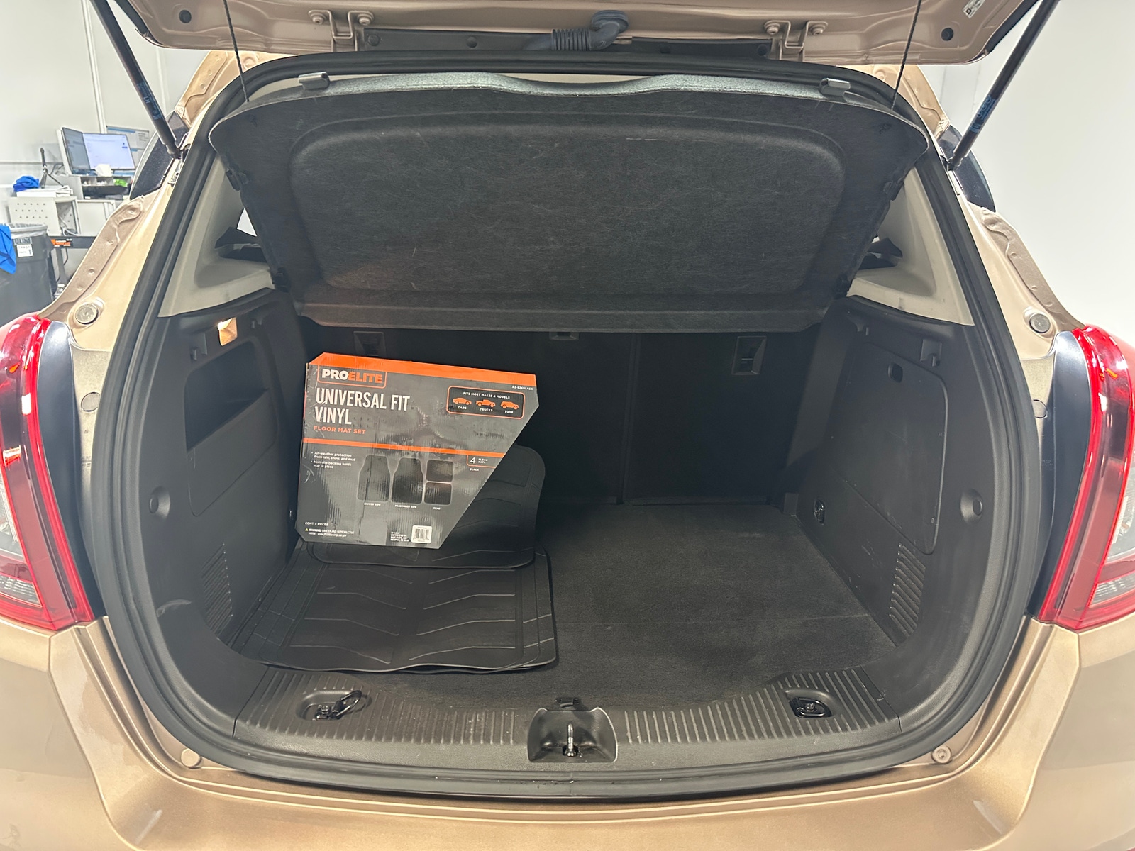 Thumbnail: 2018 Buick Encore - 7