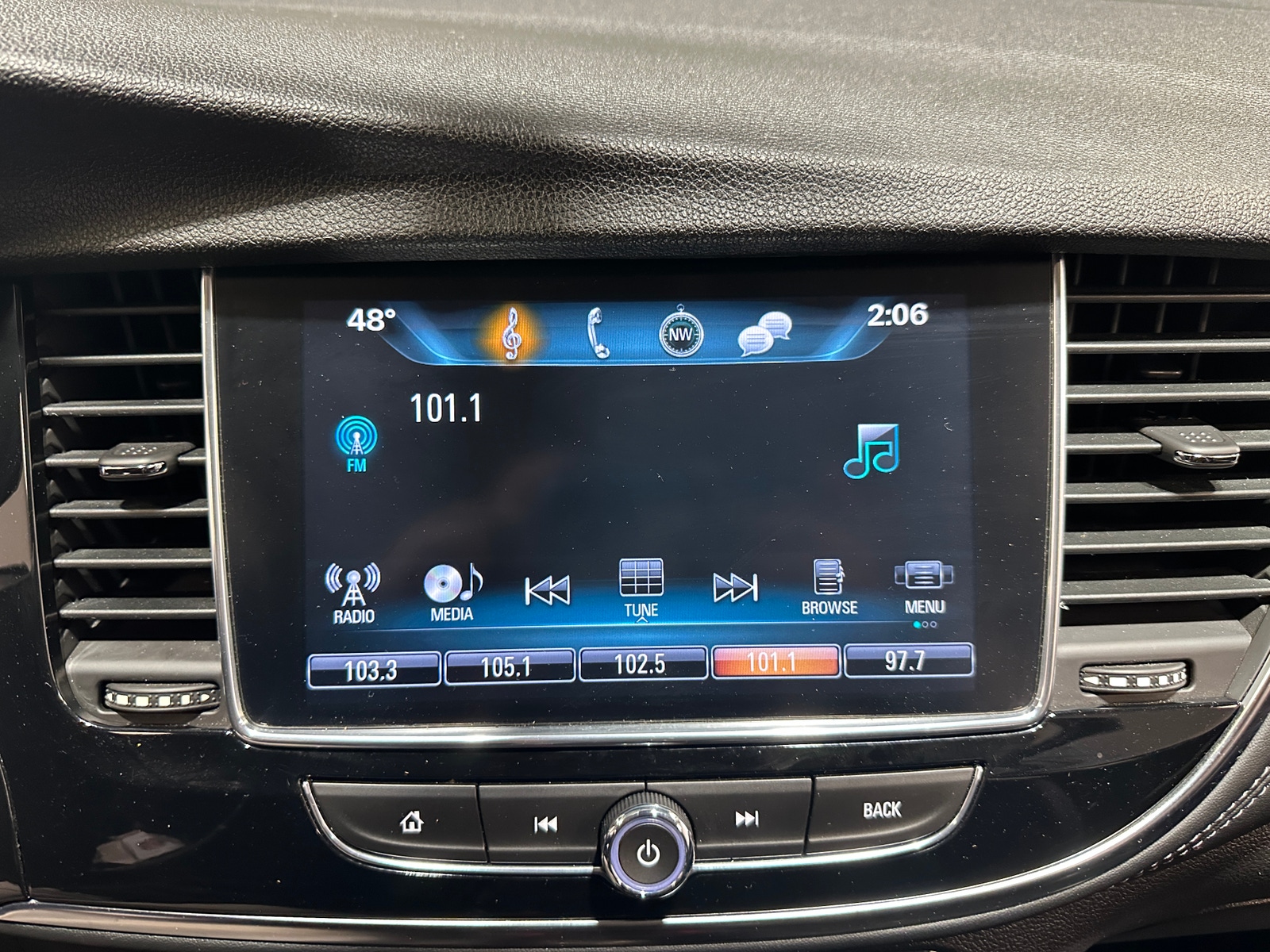 Thumbnail: 2018 Buick Encore - 4