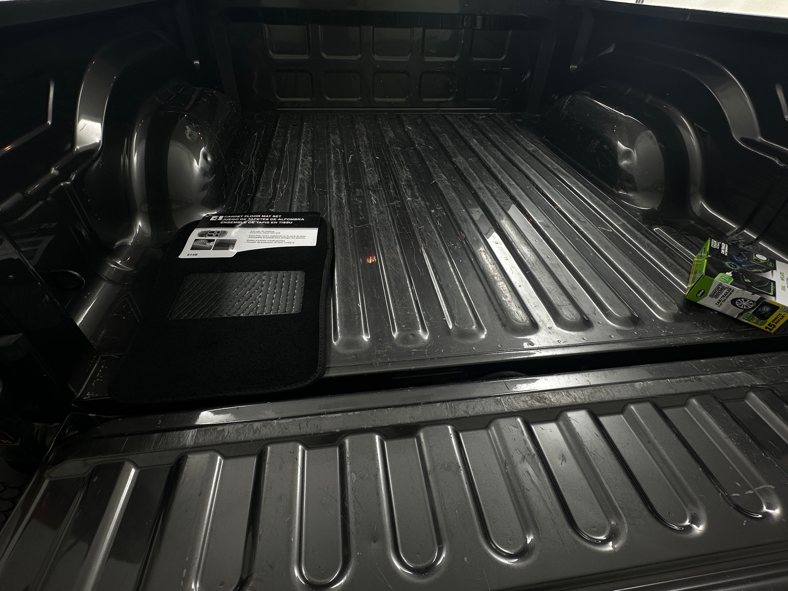 Thumbnail: 2023 RAM 1500 Classic - 7