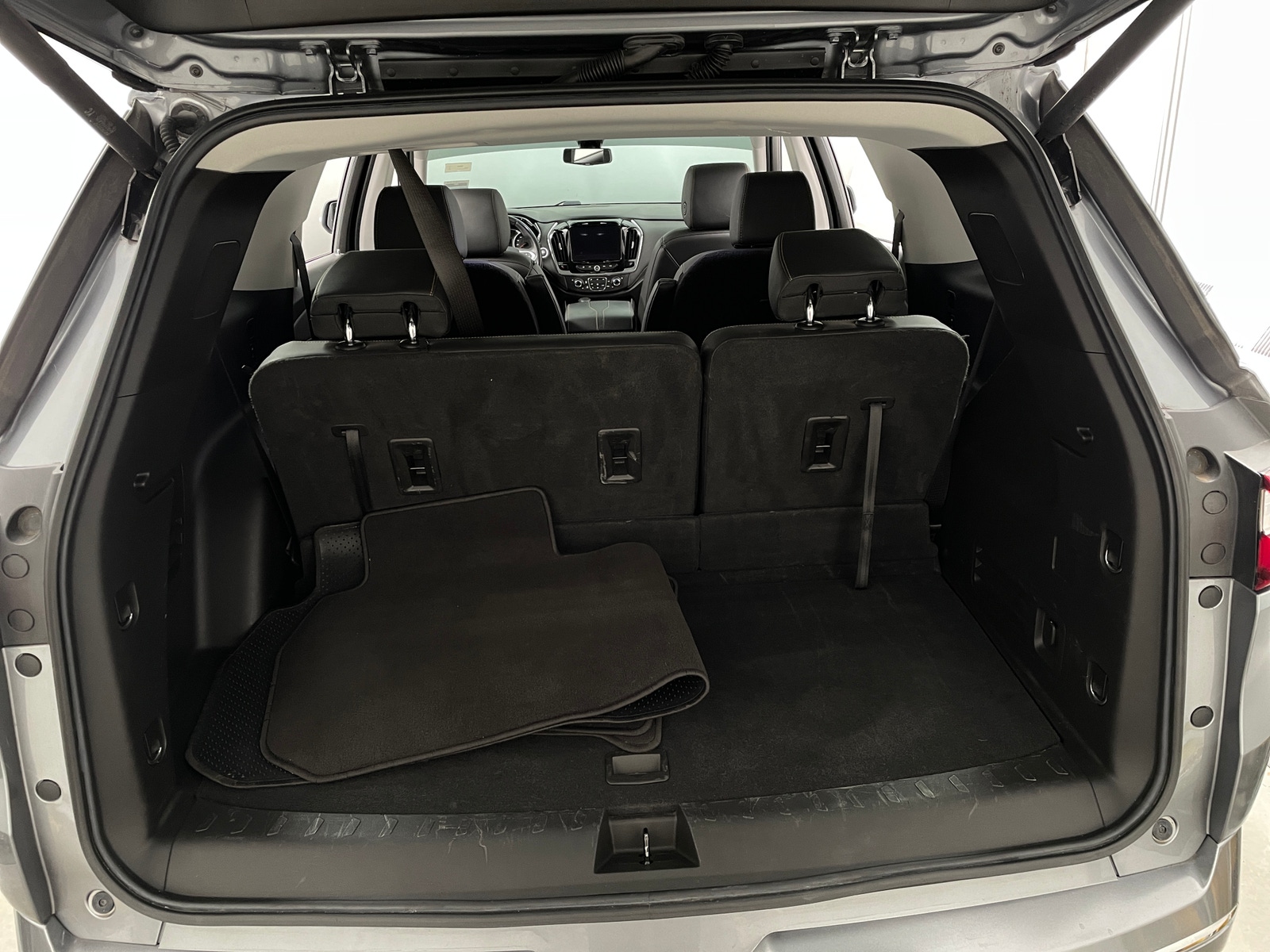 Thumbnail: 2021 Chevrolet Traverse - 6