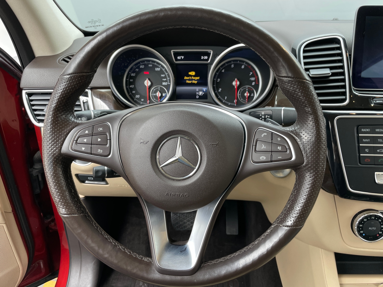 Thumbnail: 2017 Mercedes-Benz GLE - 4