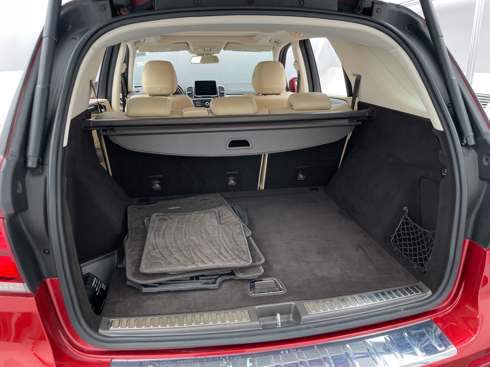 Thumbnail: 2017 Mercedes-Benz GLE - 6