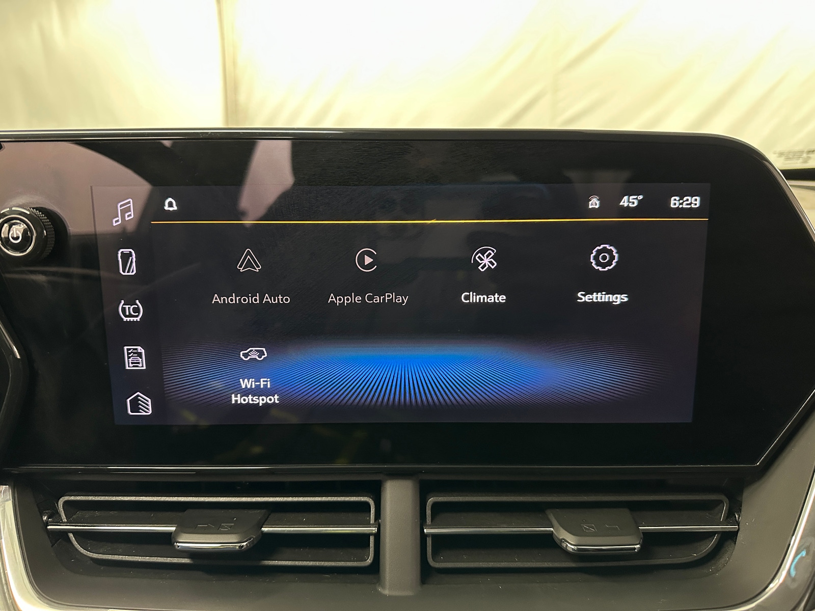 Thumbnail: 2024 Chevrolet Trax - 4