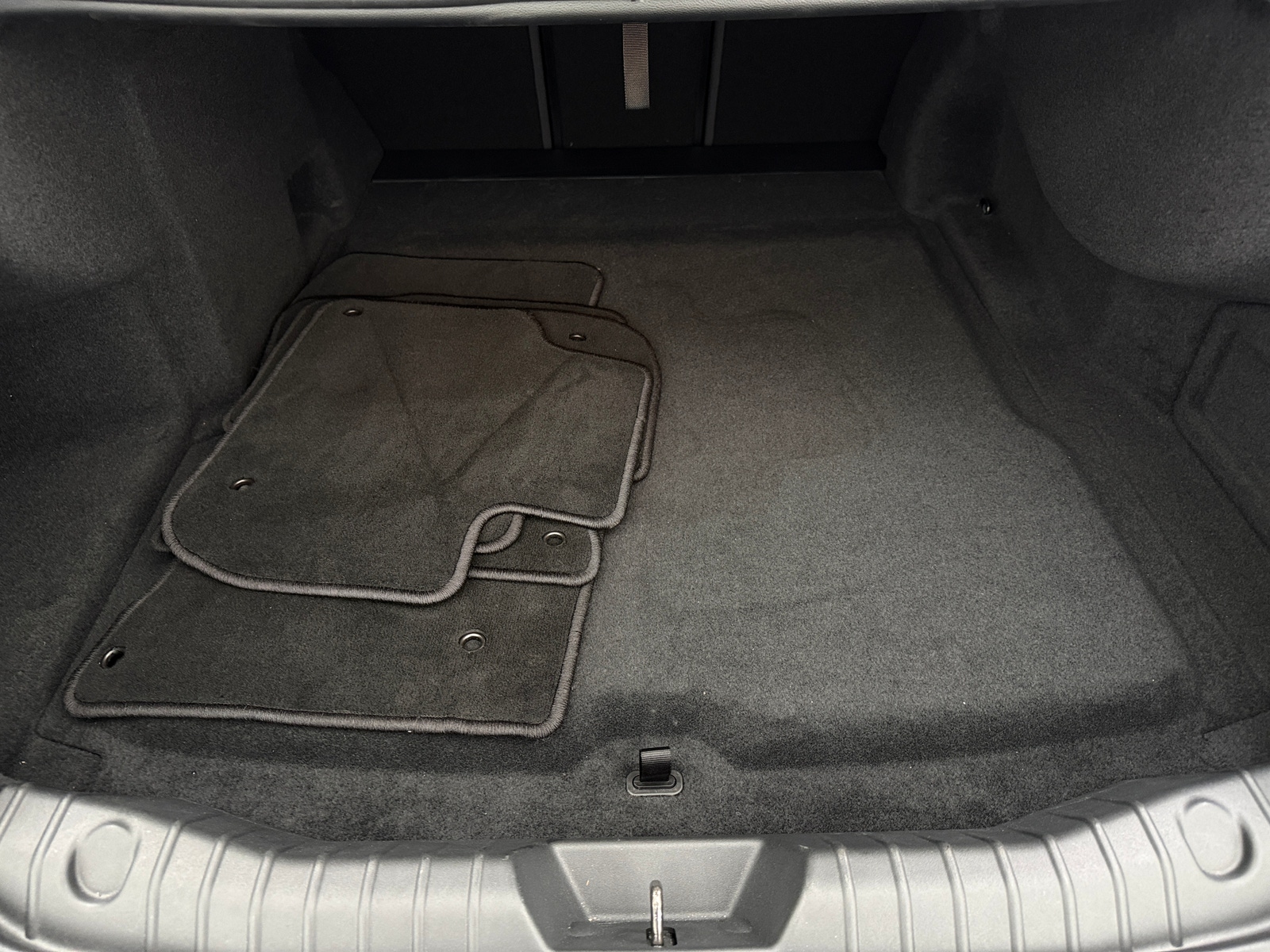 Thumbnail: 2024 Jaguar XF - 6