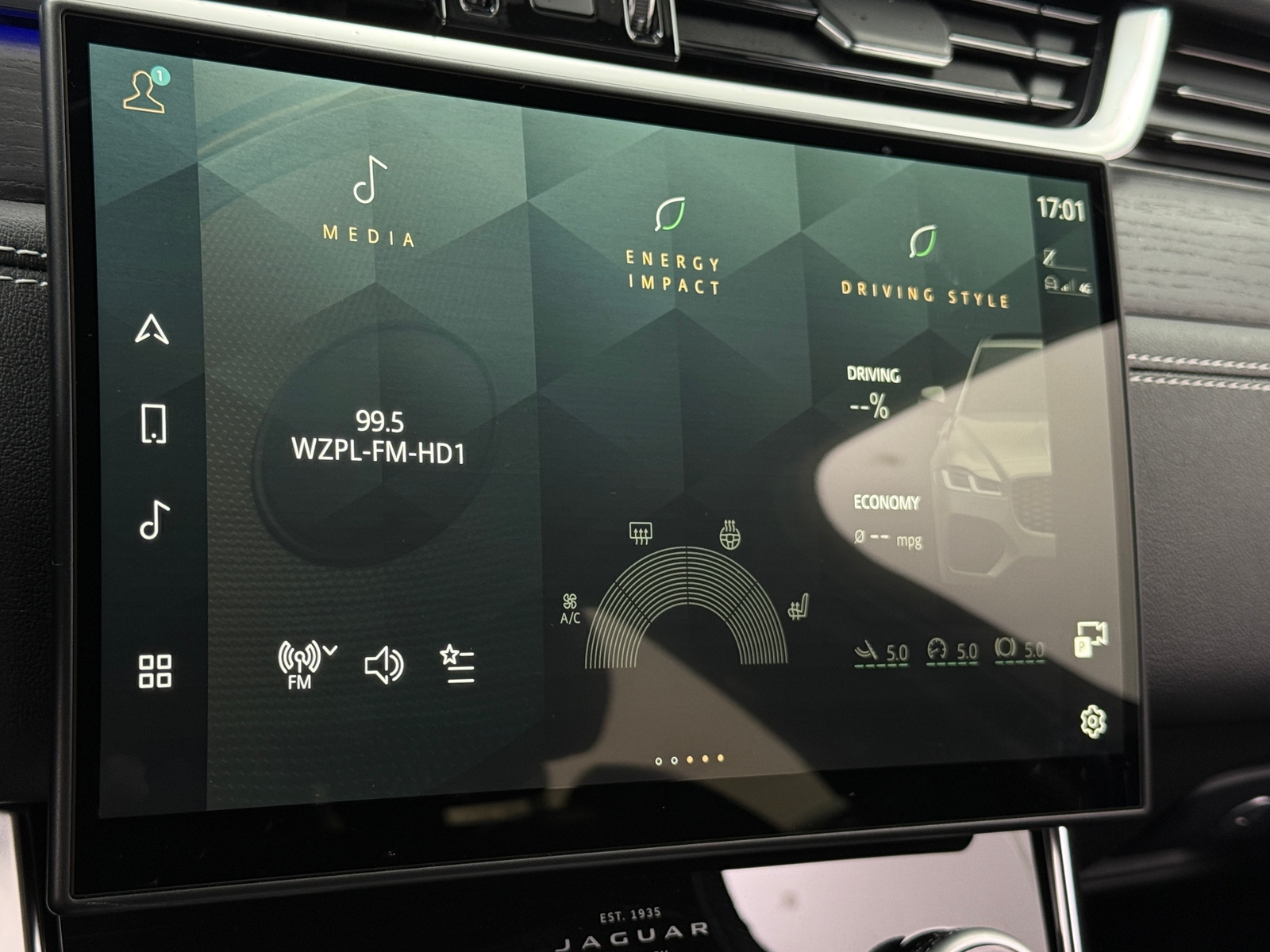 Thumbnail: 2024 Jaguar XF - 3