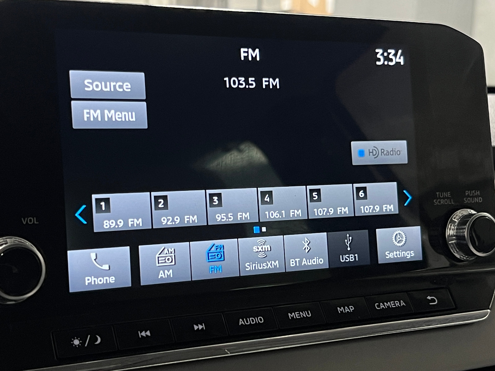 Thumbnail: 2023 Mitsubishi Outlander - 3