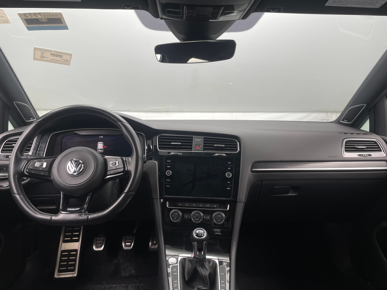 Thumbnail: 2018 Volkswagen Golf - 2