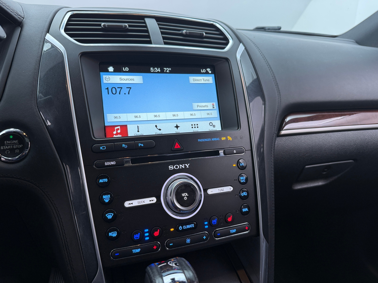 Thumbnail: 2017 Ford Explorer - 3