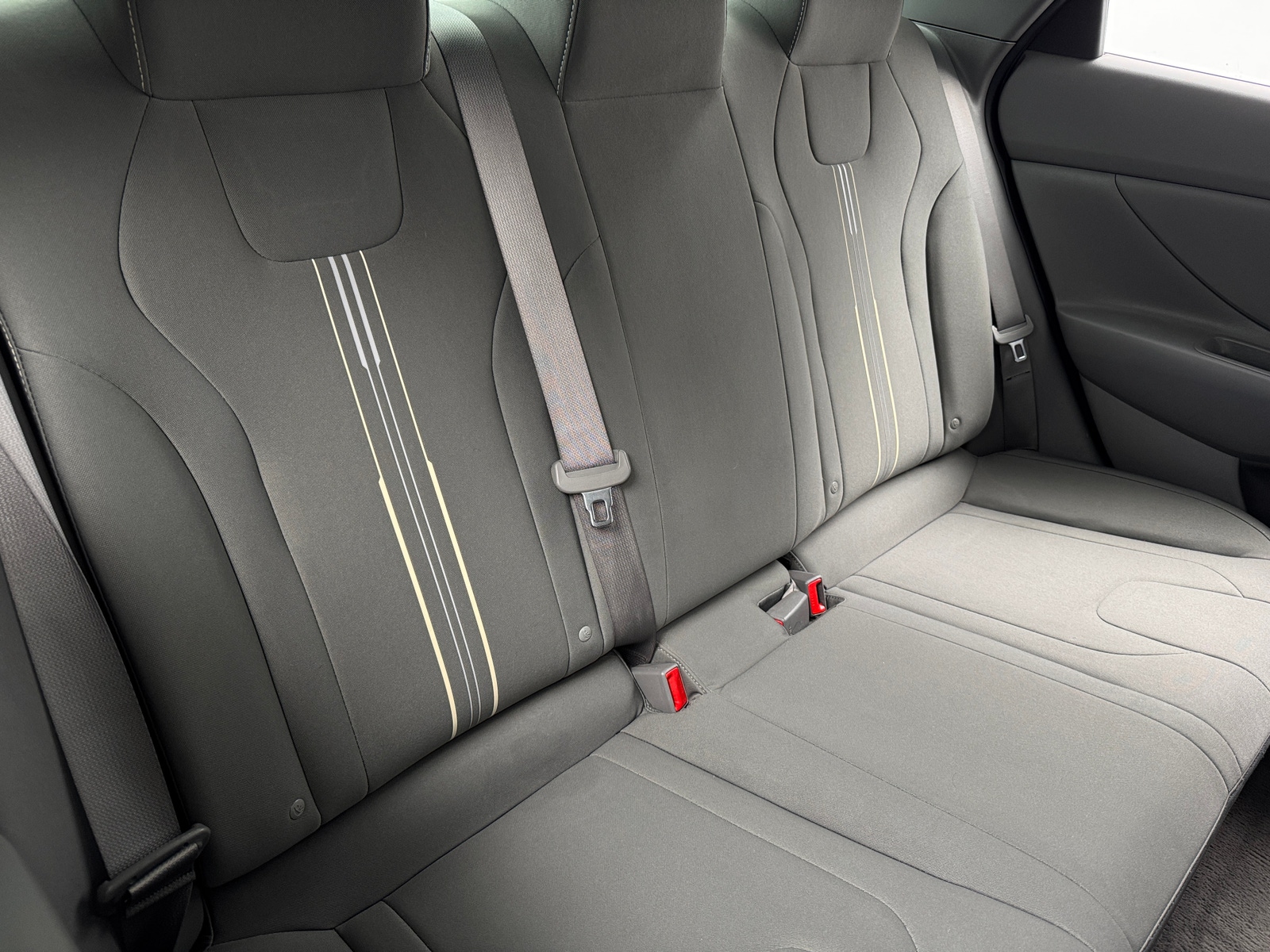 Thumbnail: 2023 Hyundai Elantra - 6