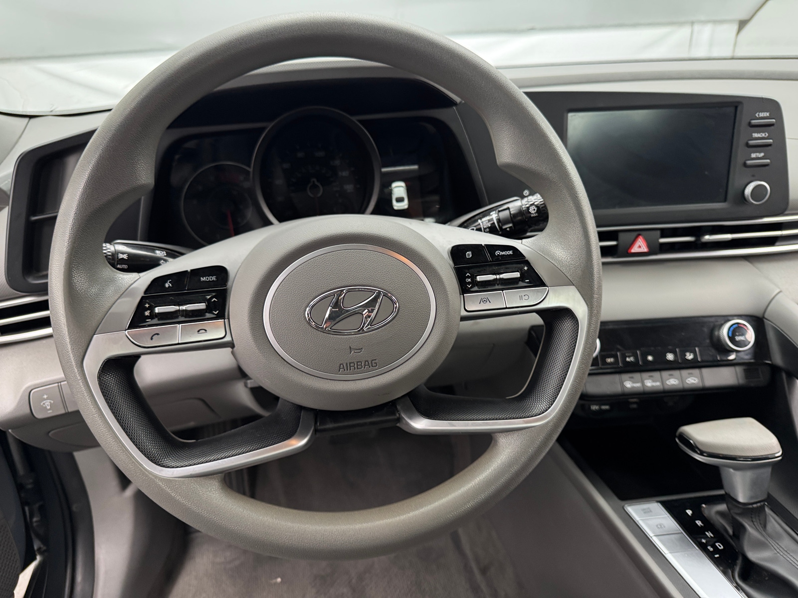 Thumbnail: 2023 Hyundai Elantra - 5