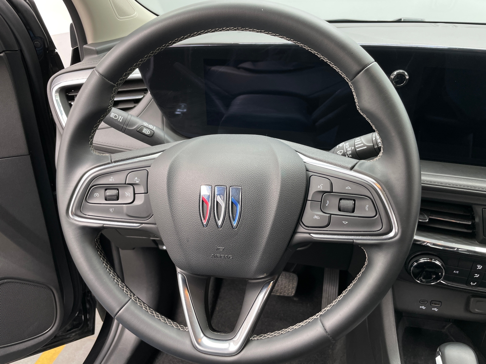 Thumbnail: 2025 Buick Encore GX - 5