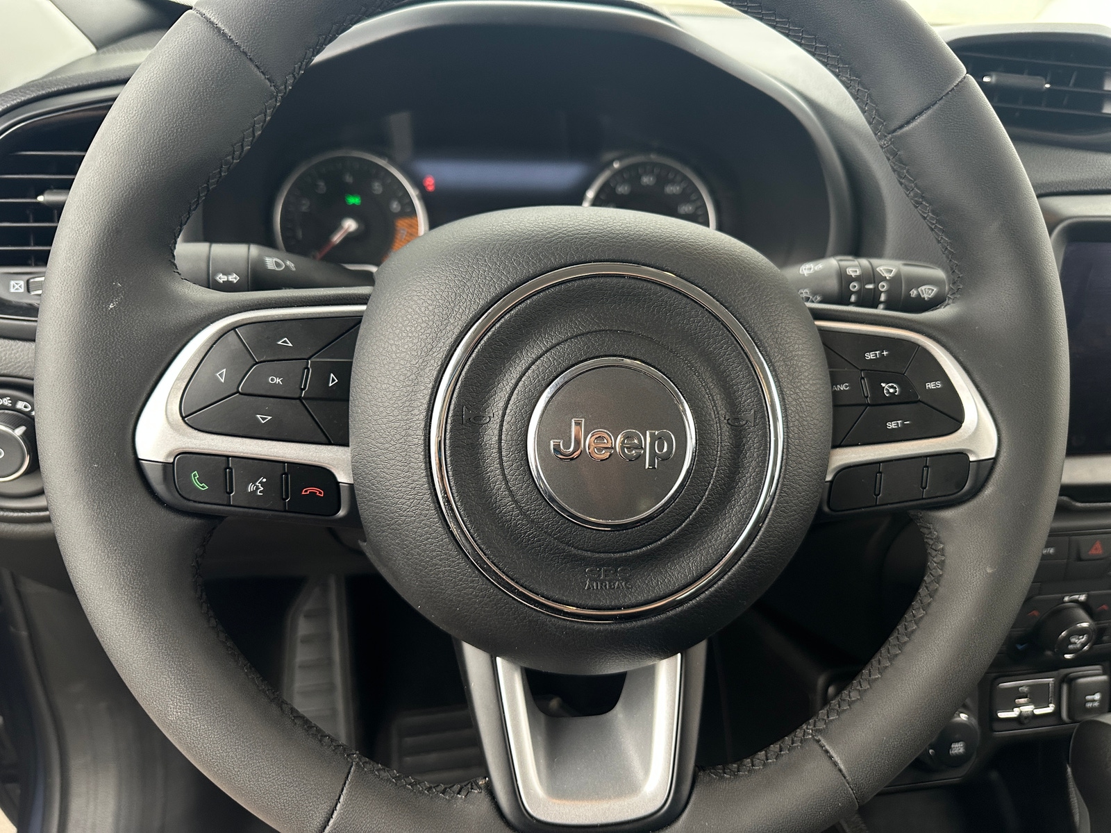 Thumbnail: 2023 Jeep Renegade - 5