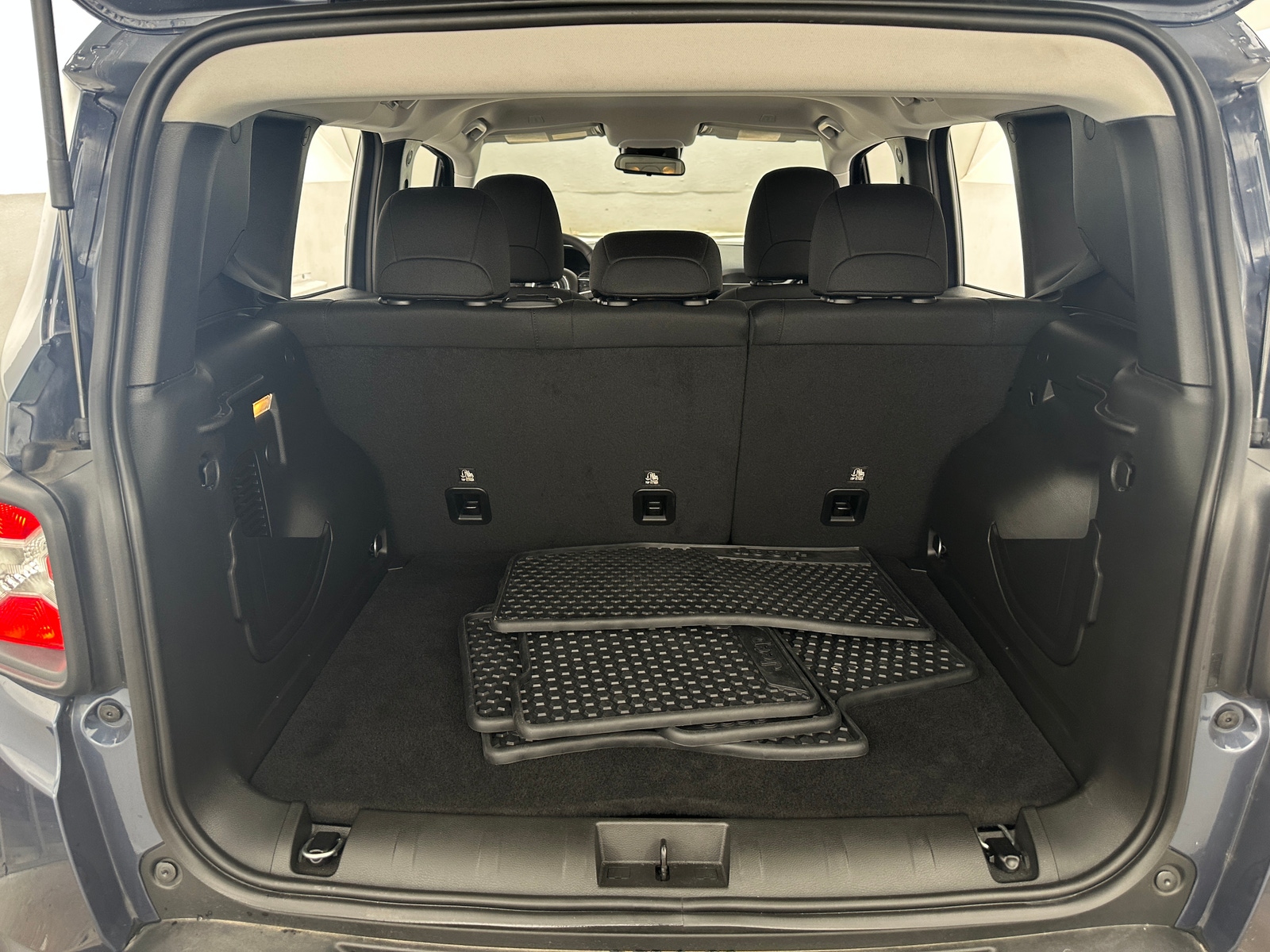 Thumbnail: 2023 Jeep Renegade - 7