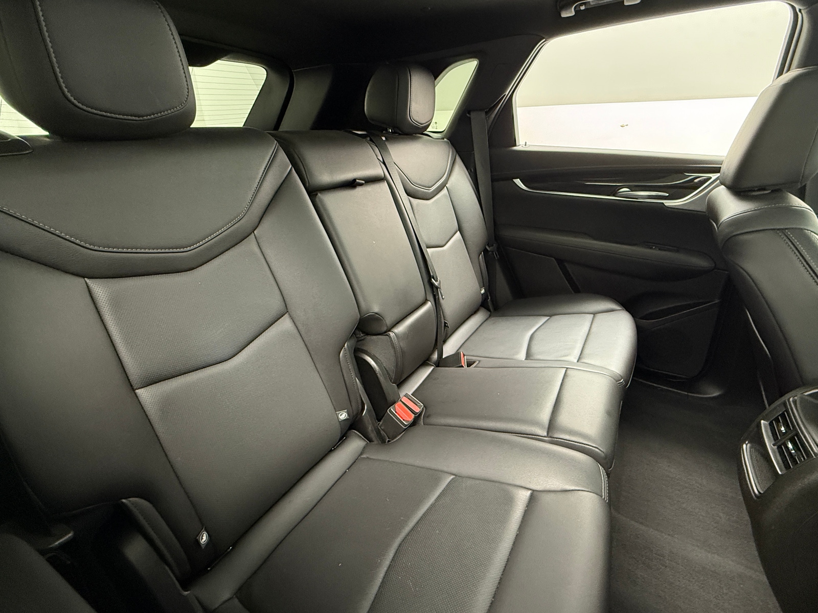 Thumbnail: 2023 Cadillac XT5 - 5