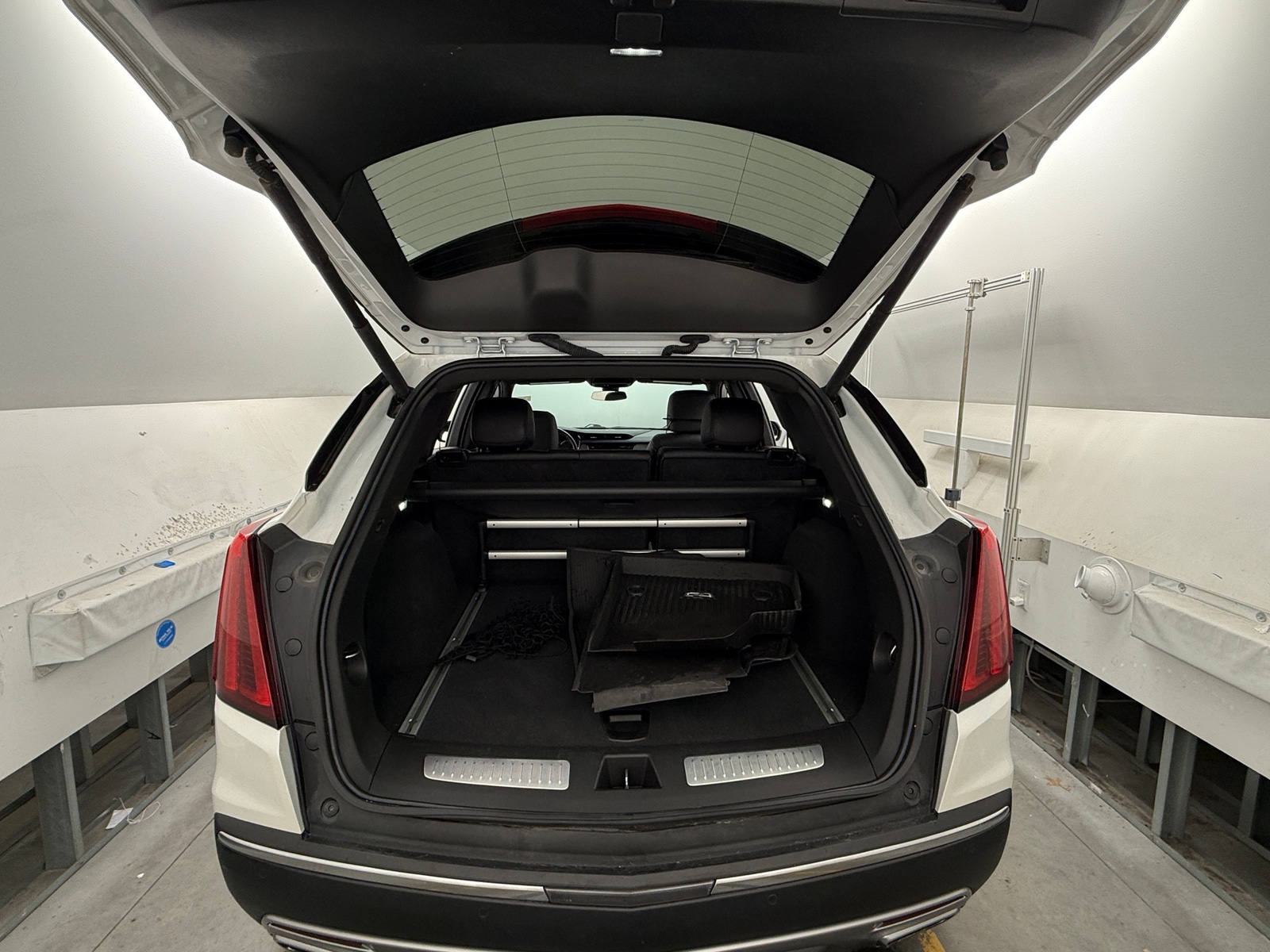 Thumbnail: 2023 Cadillac XT5 - 6