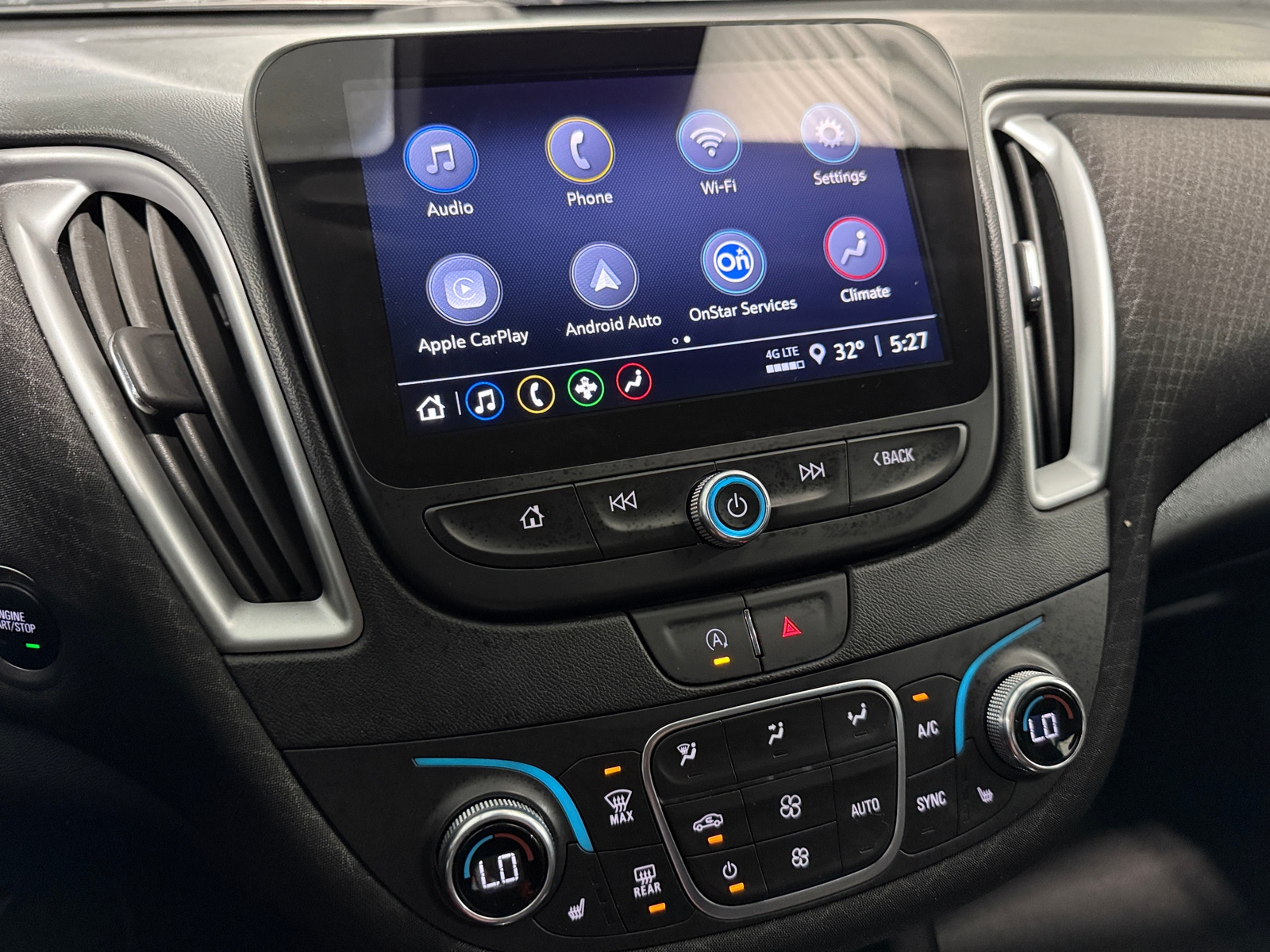 Thumbnail: 2024 Chevrolet Malibu - 4