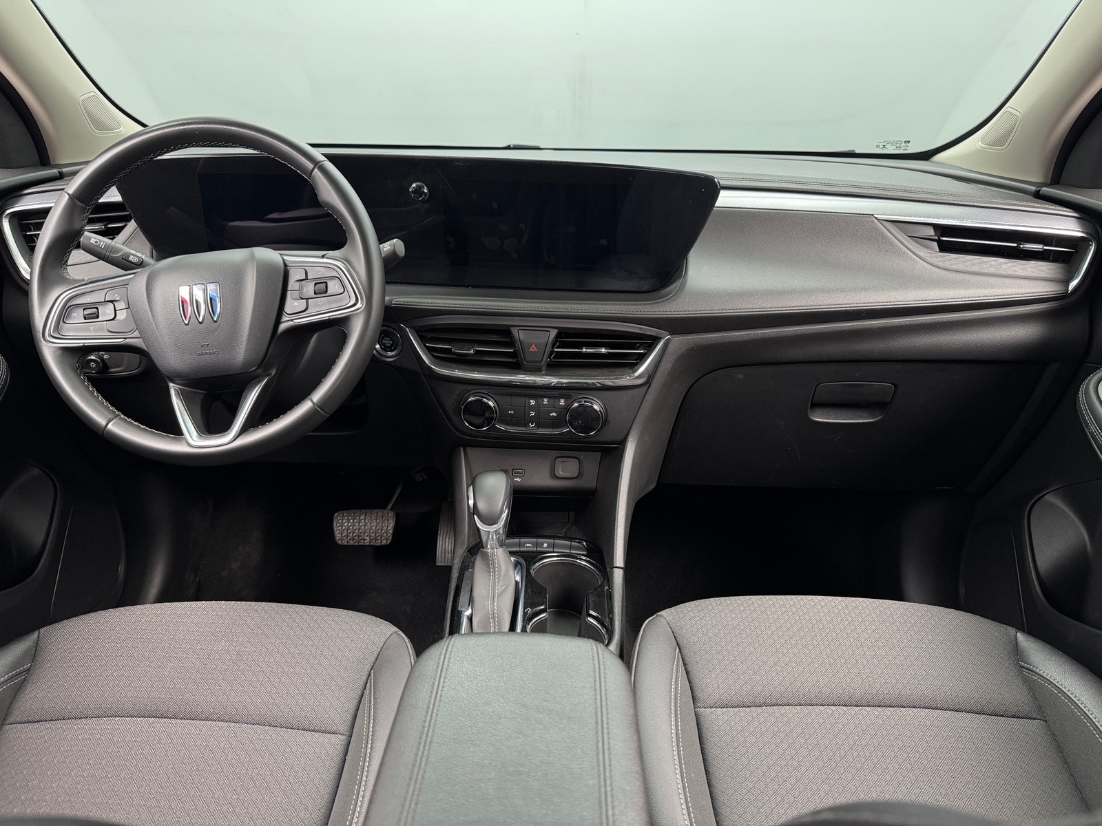 Thumbnail: 2025 Buick Encore GX - 3