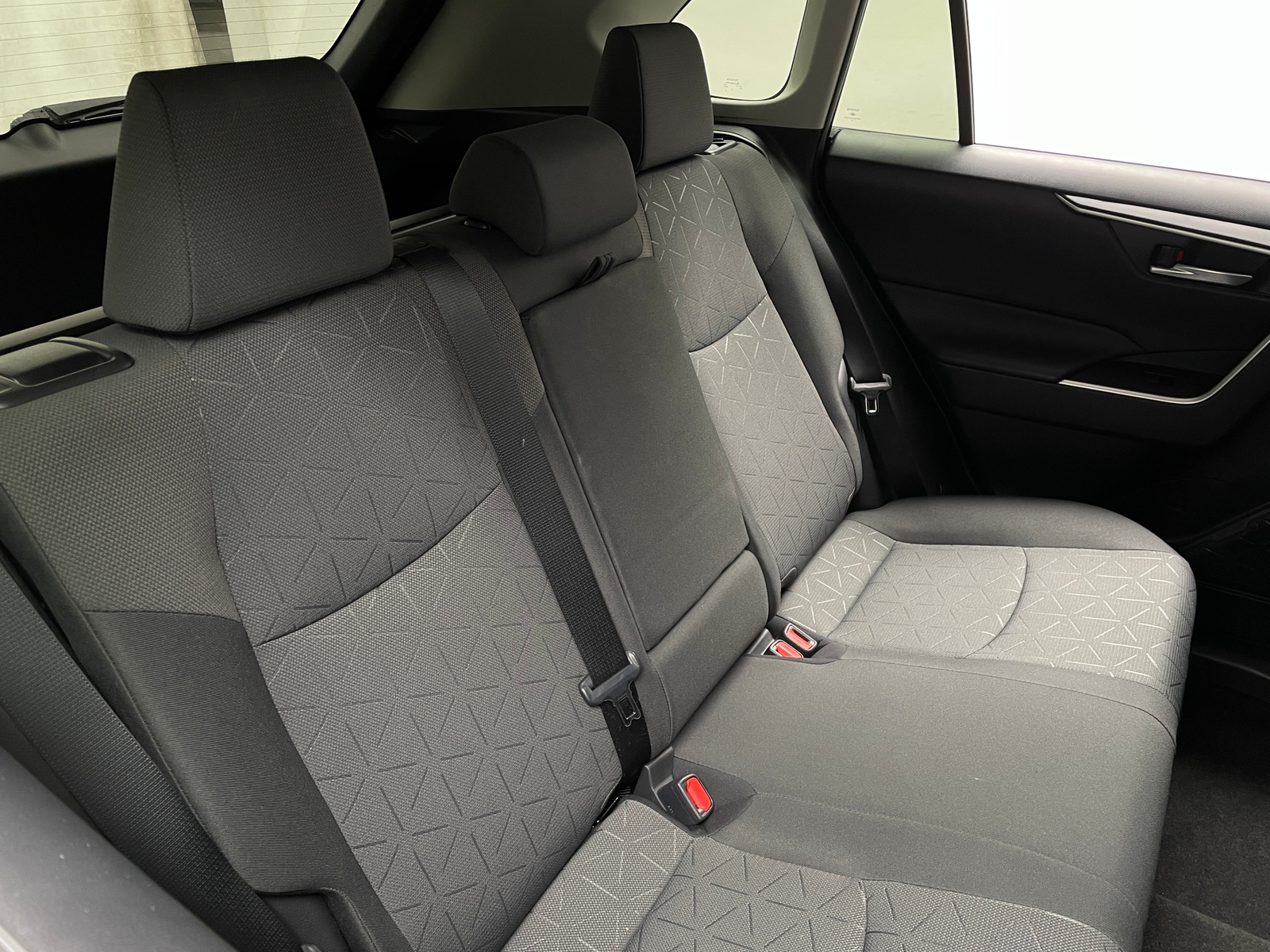 Thumbnail: 2019 Toyota RAV4 - 6