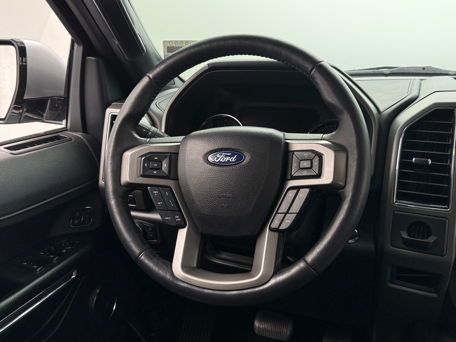 Thumbnail: 2021 Ford Expedition - 4