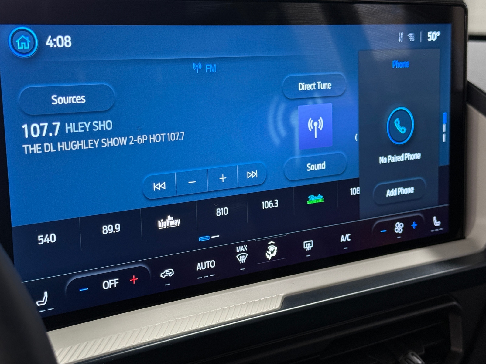 Thumbnail: 2025 Ford Bronco Sport - 4