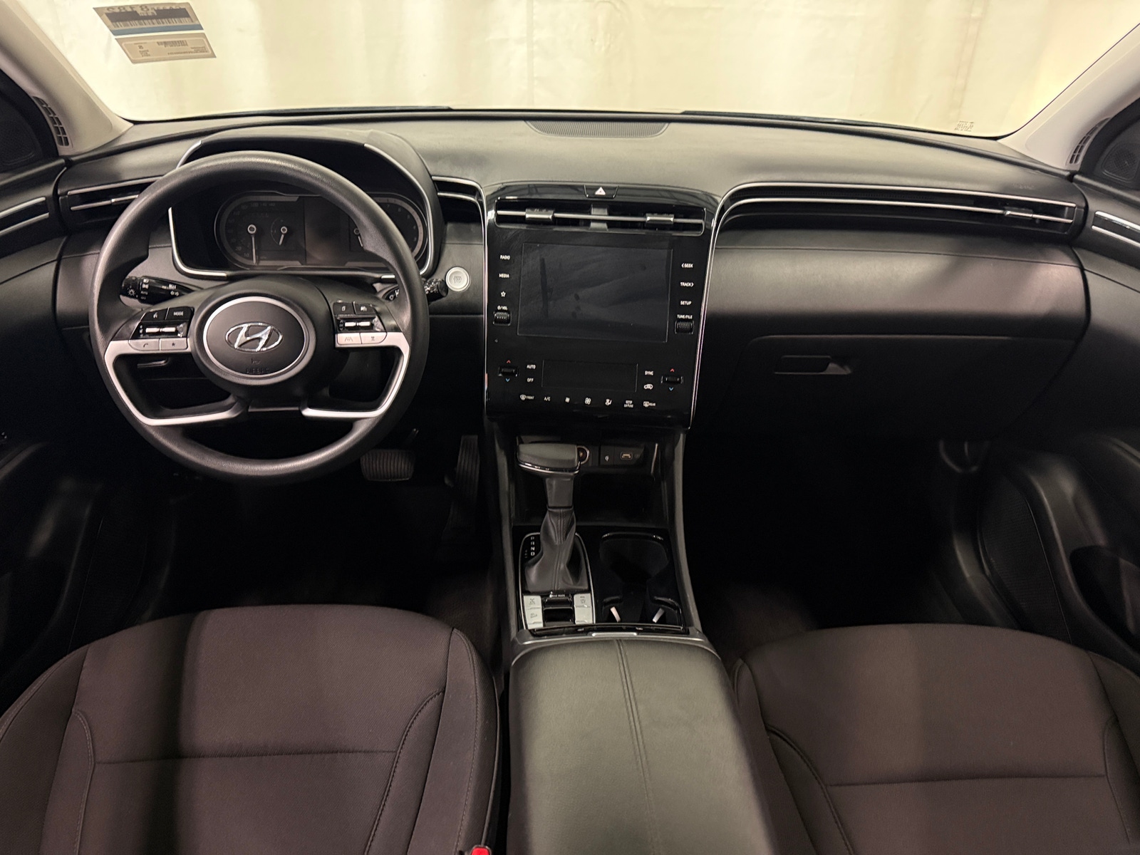 Thumbnail: 2024 Hyundai Tucson - 3