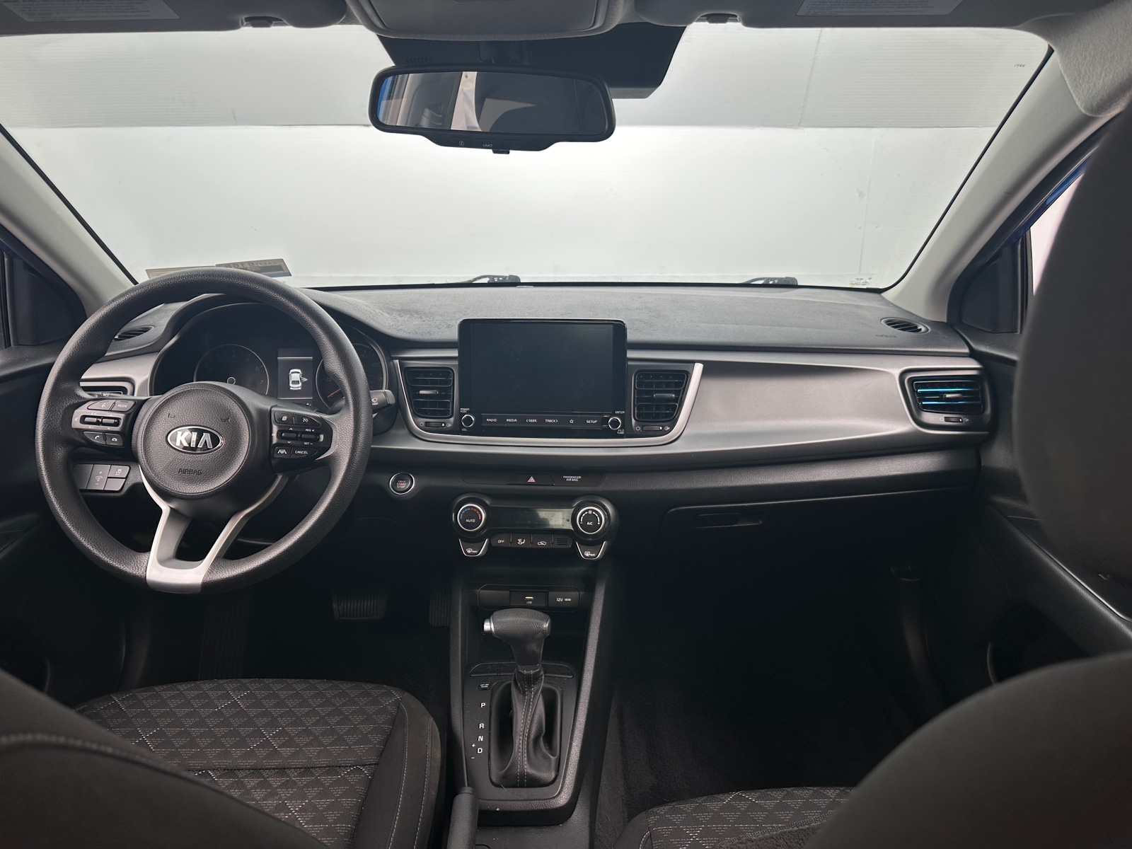 Thumbnail: 2021 Kia Rio - 3