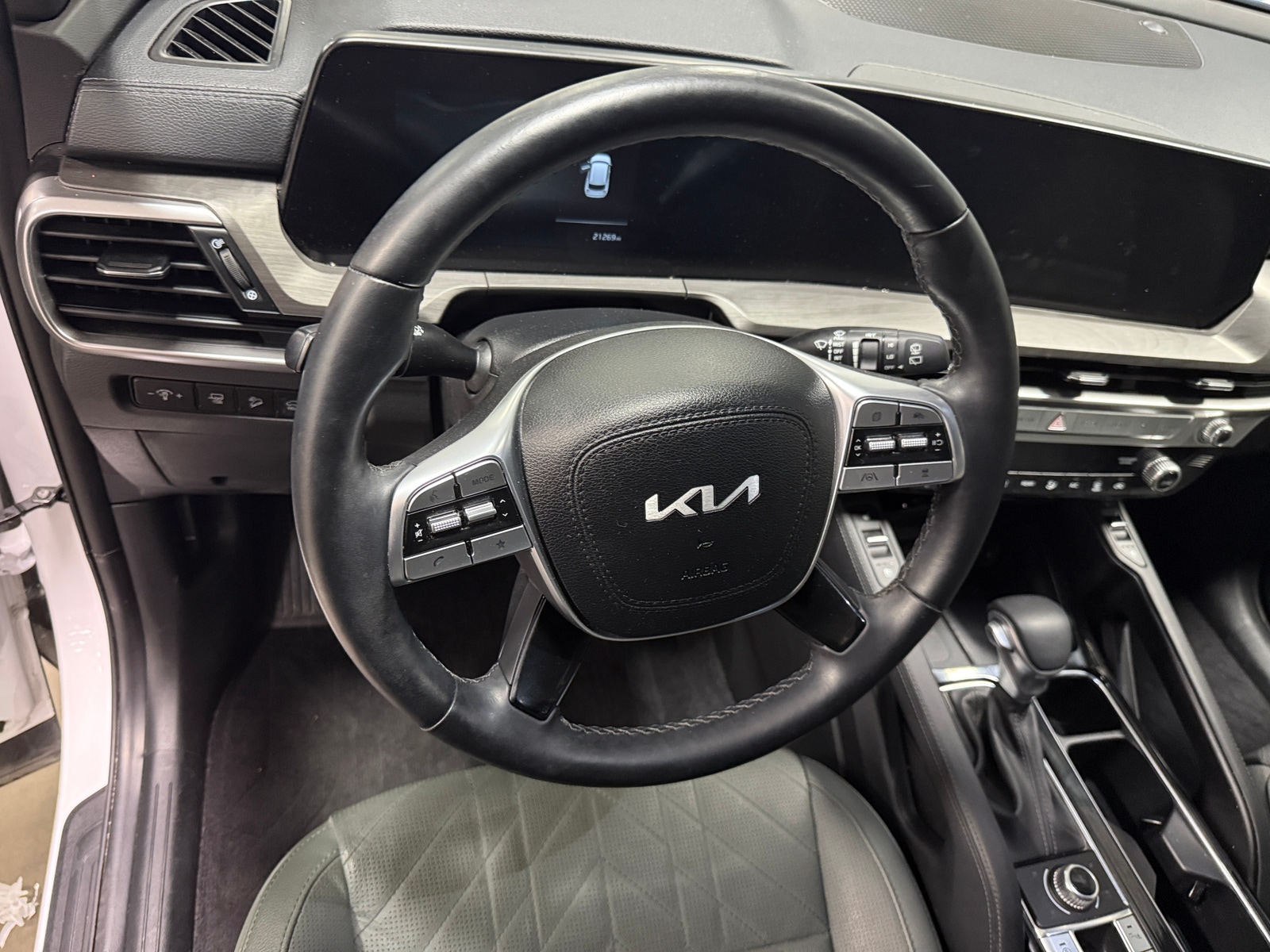 Thumbnail: 2024 Kia Telluride - 4