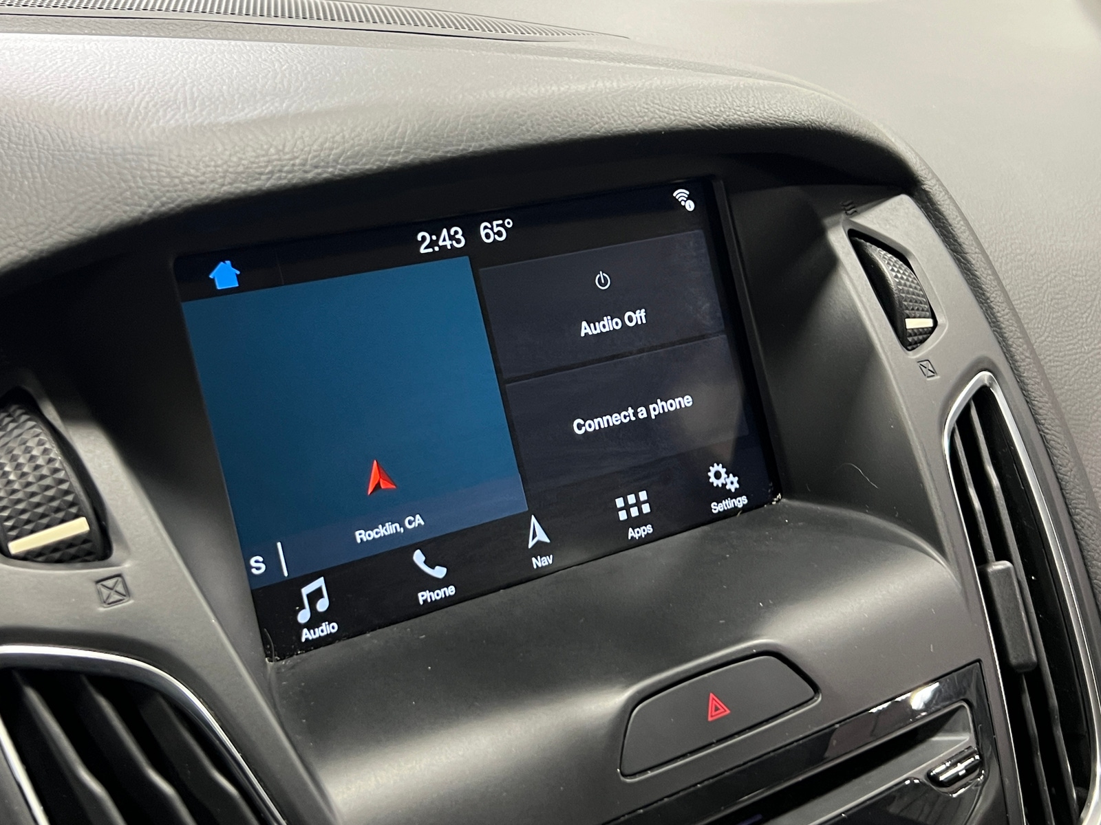 Thumbnail: 2016 Ford Focus - 4