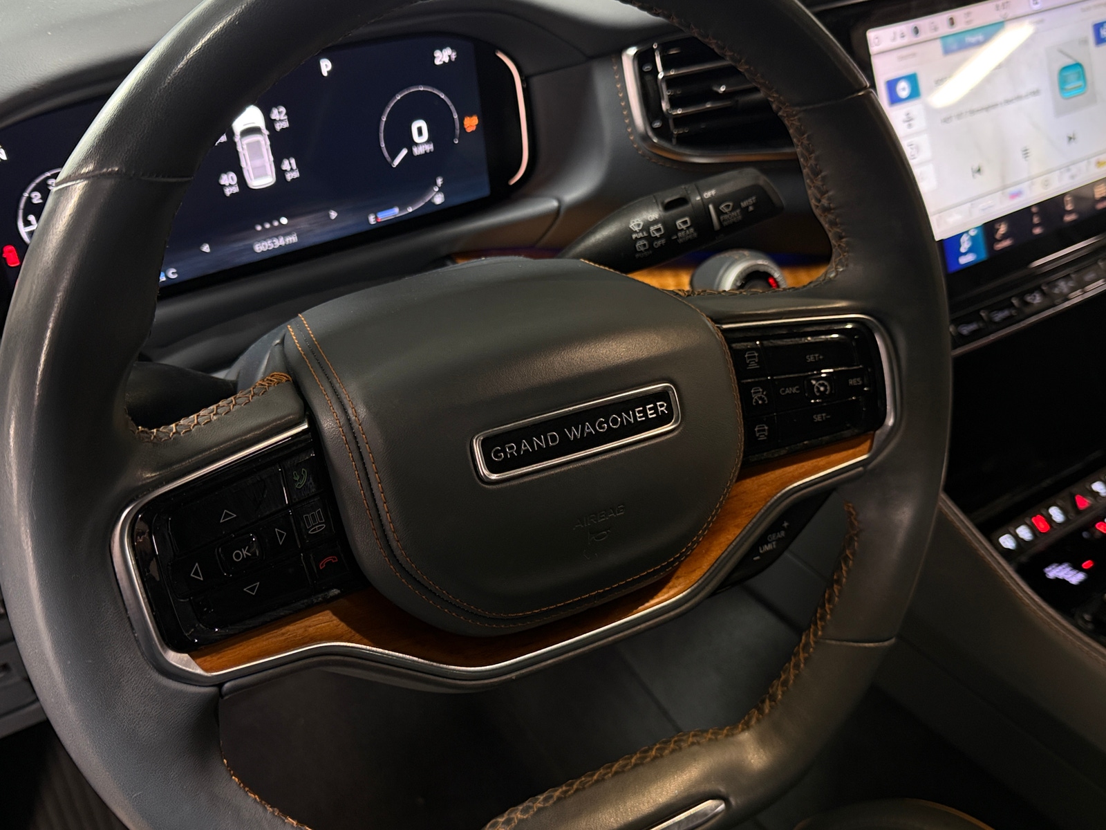 Thumbnail: 2022 Jeep Grand Wagoneer - 4