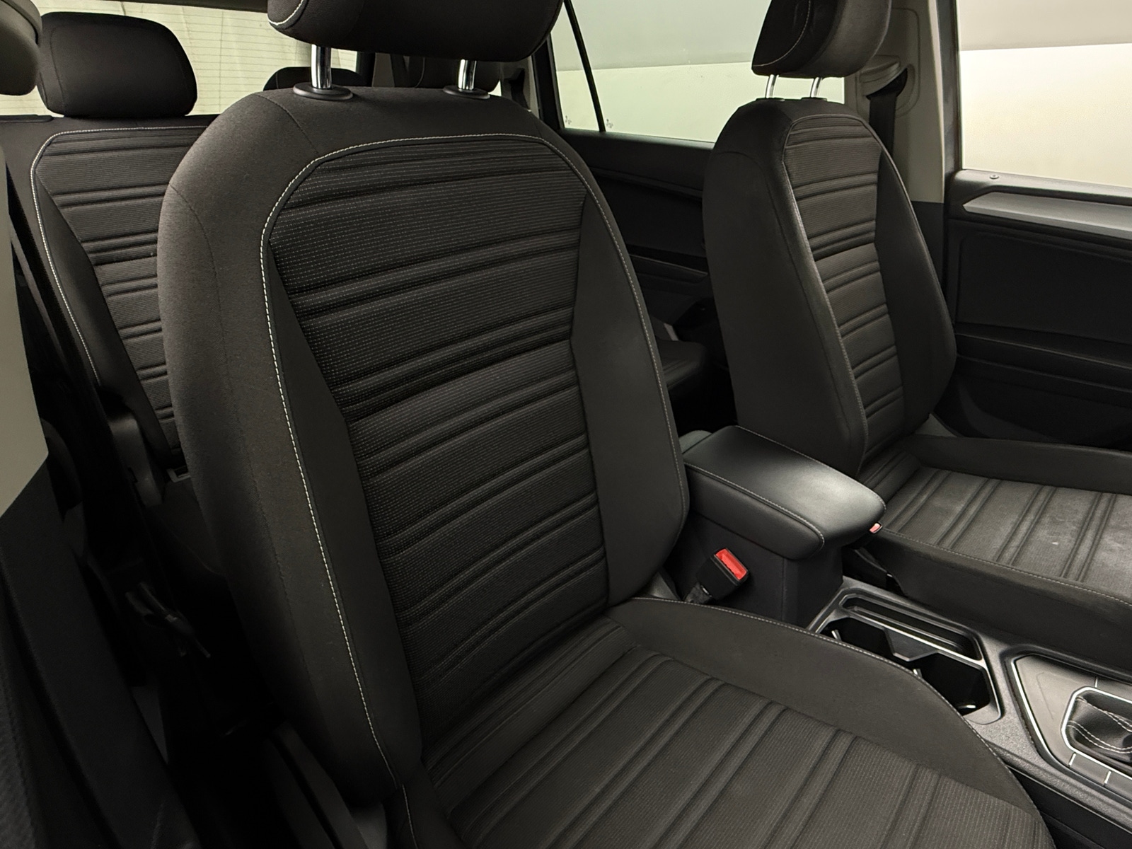 Thumbnail: 2022 Volkswagen Tiguan - 2